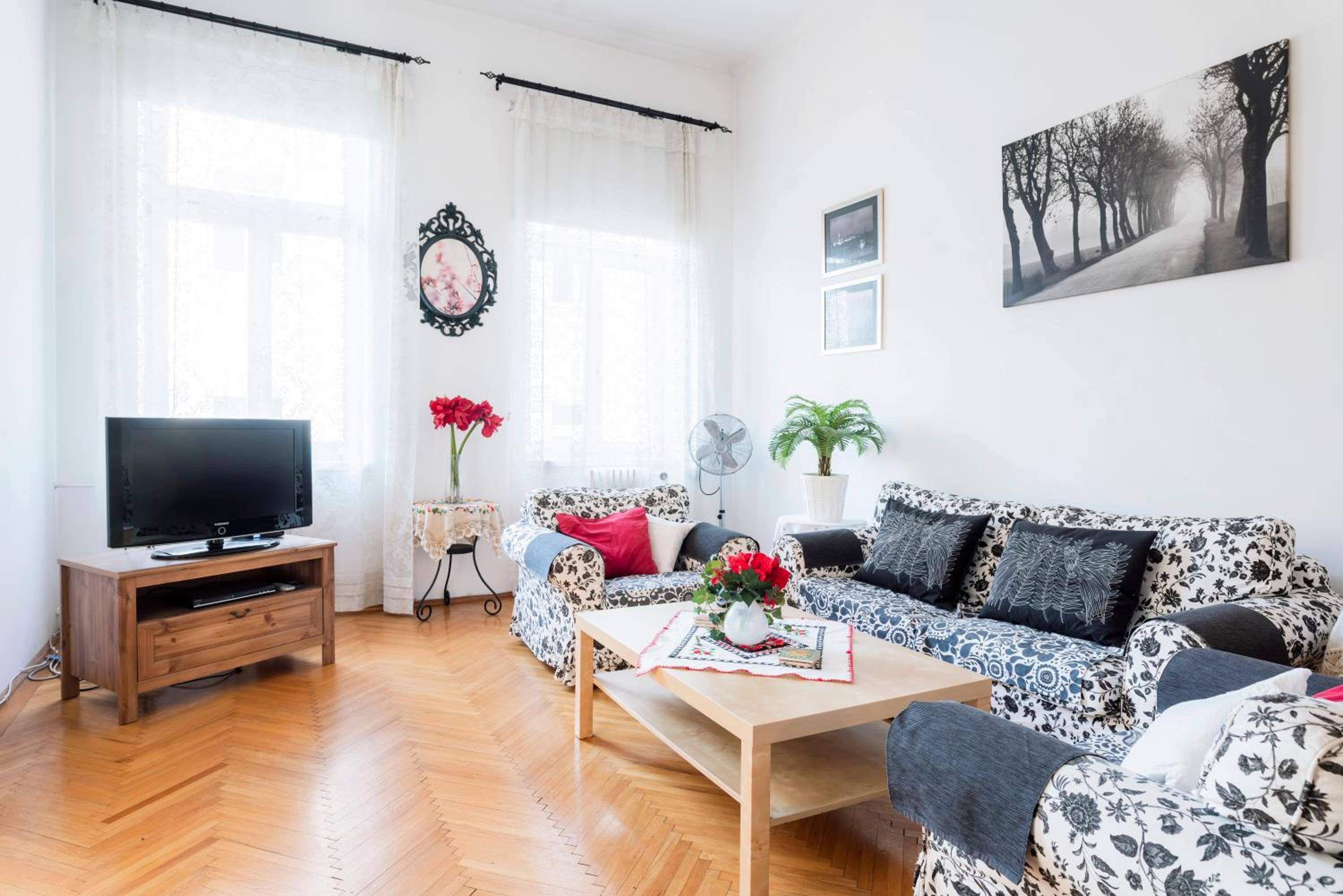 Central Budapest Apartment VÁCI UTCA view 3
