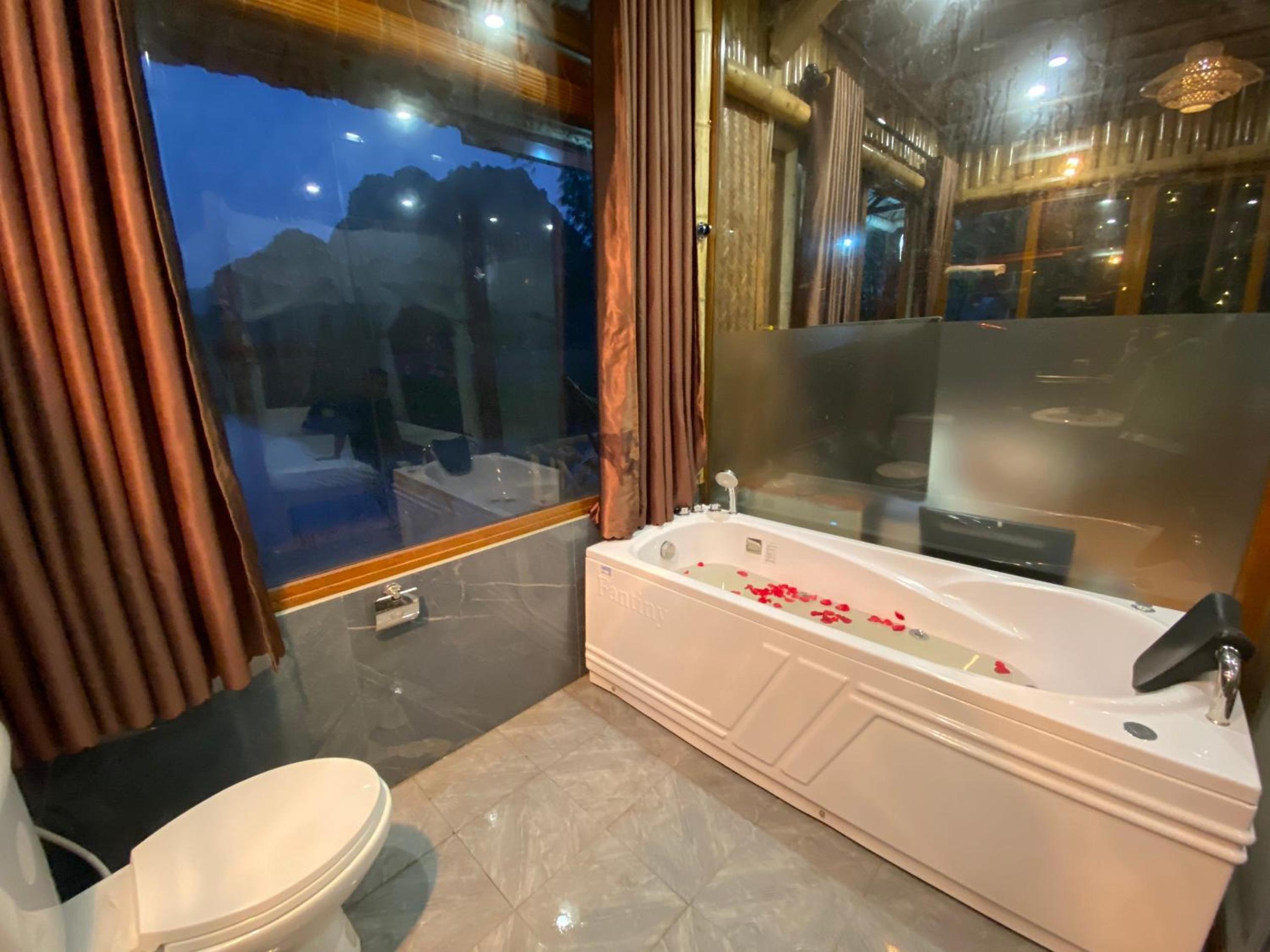 Lotus Field Homestay