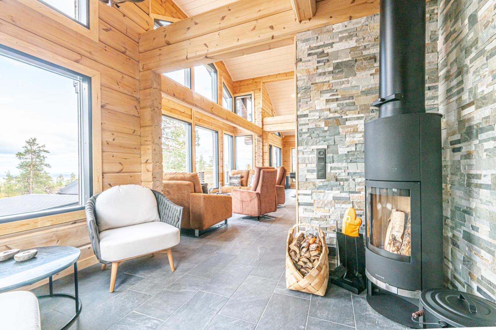 Levillas Luxury Chalet Utsu Aurora view 2