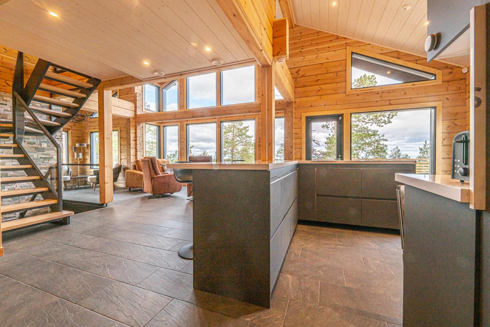 Levillas Luxury Chalet Utsu Aurora view 3