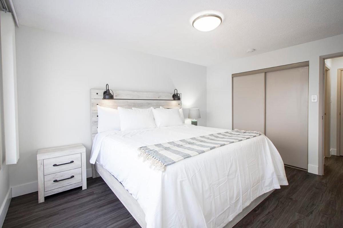 1 Bedroom Suite in Downtown Winnipeg With Parking view 4