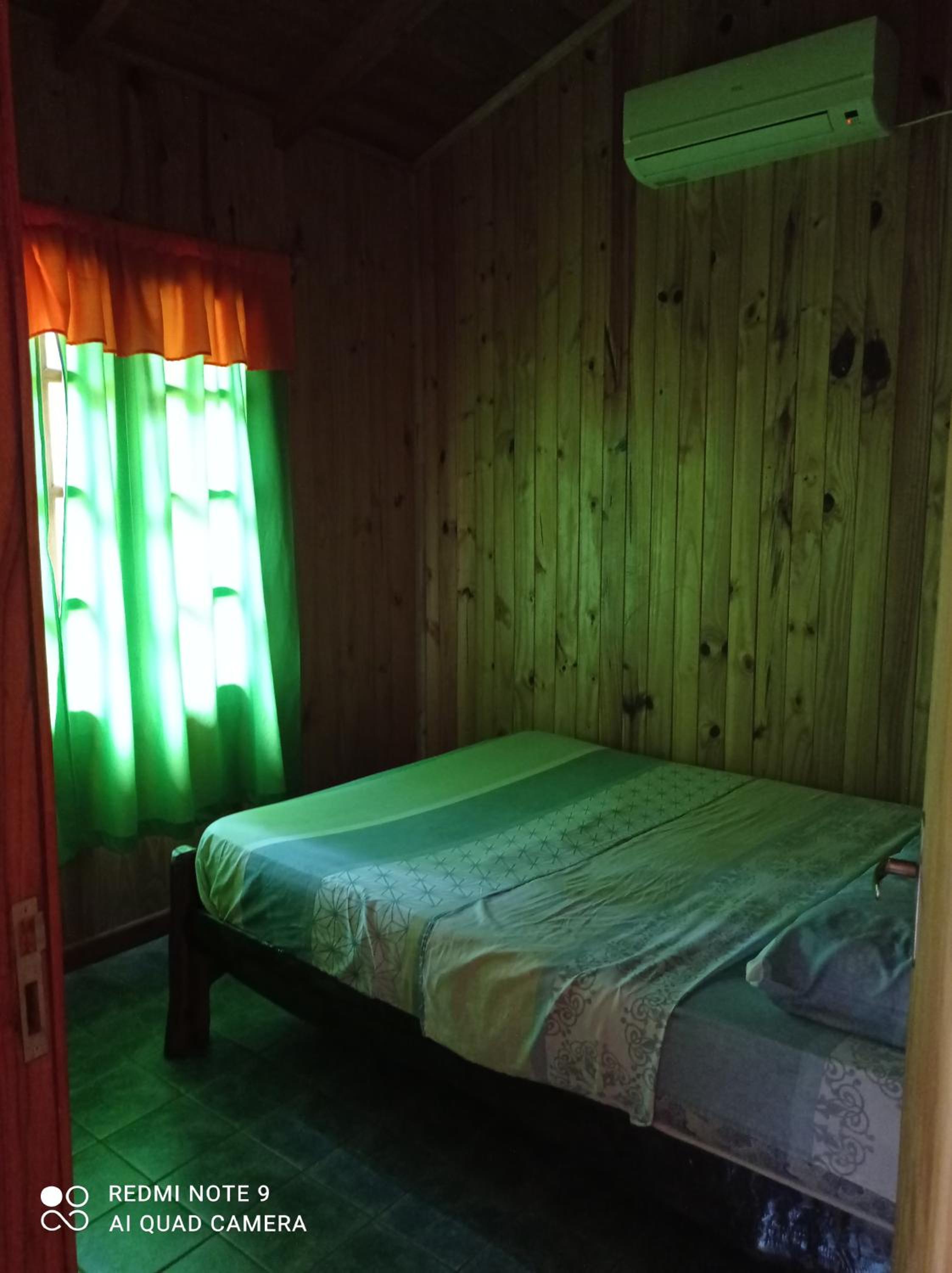 Ma-Ri Cabañas y Camping