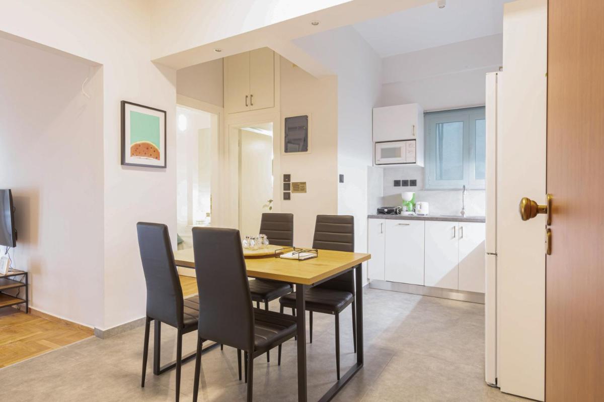 Fully Renovated Stylish flat in Heart of Athens photo 4