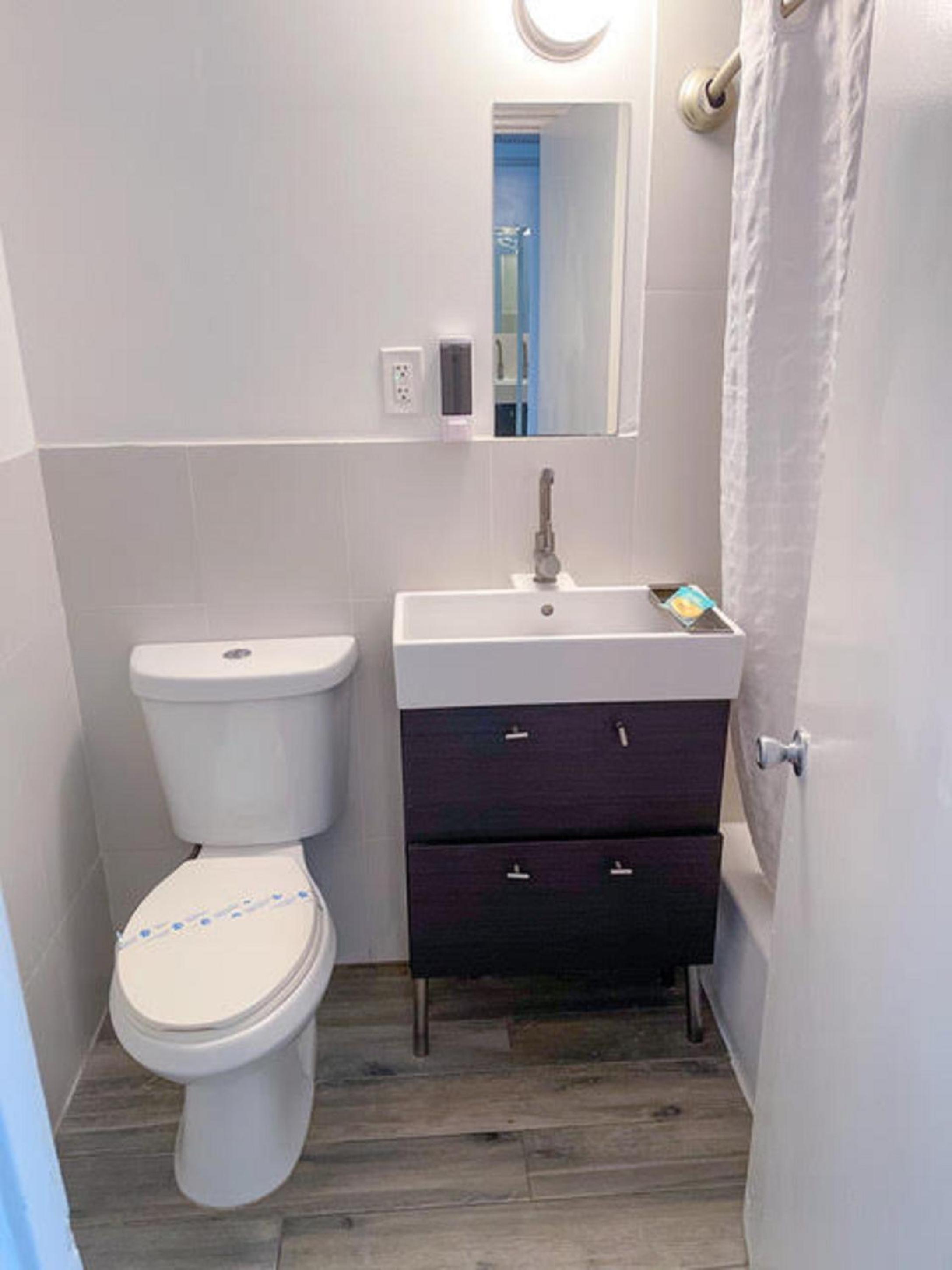 Ocean Front Casablanca Studios with FULL KITCHENS & Beach access By BL Rentals