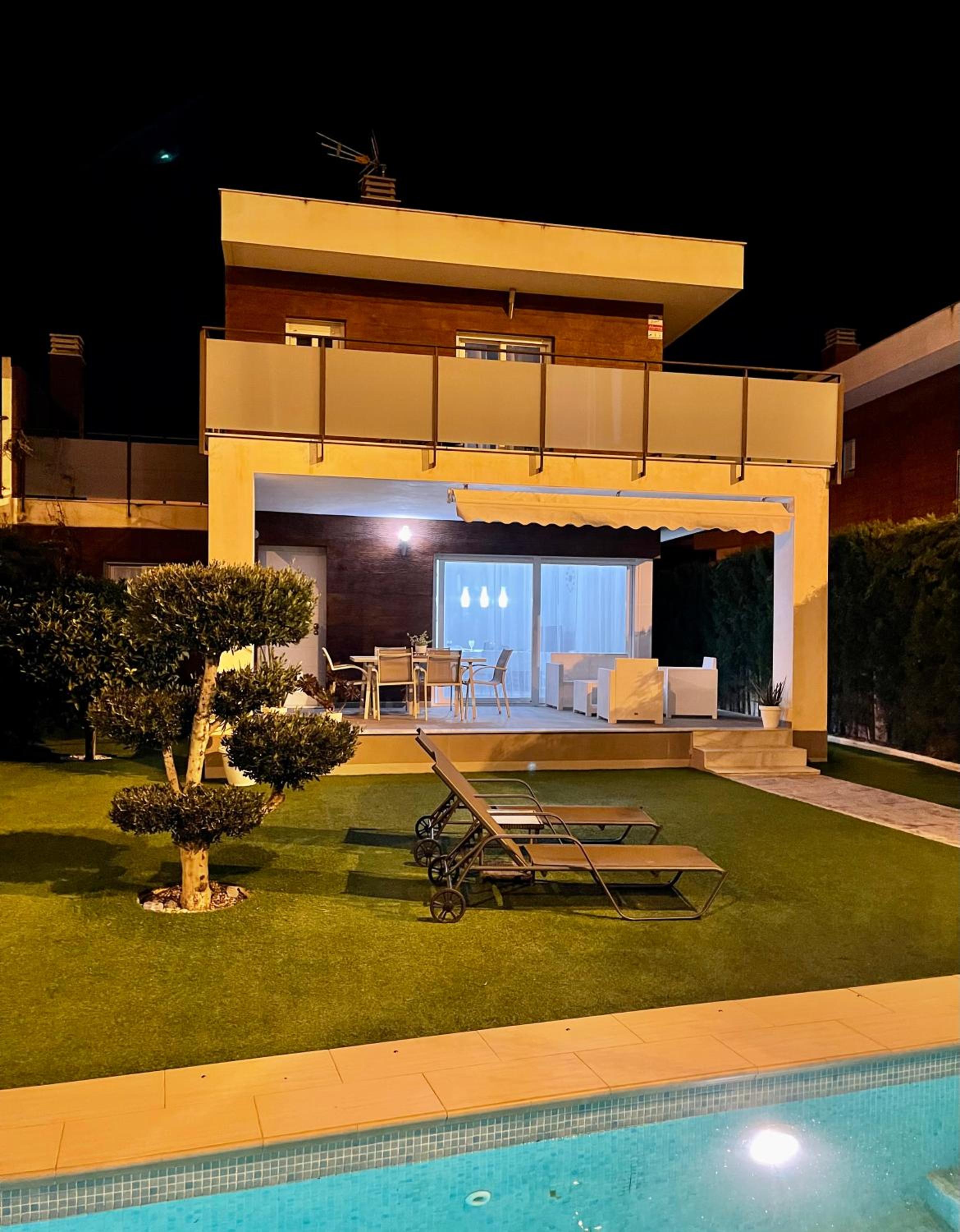 Calle Malta 19 Villa view 2