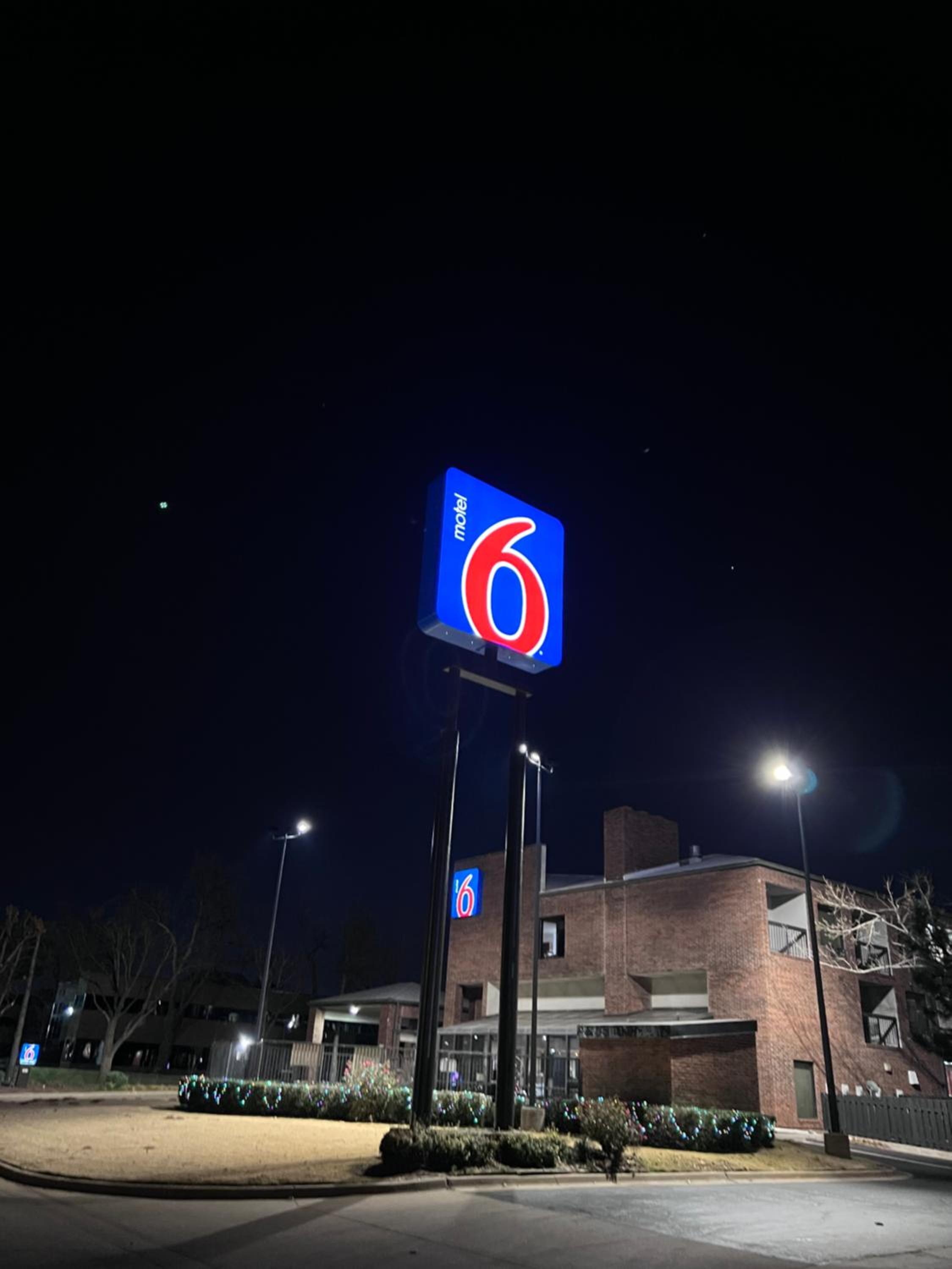 Oklahoma City Vacations - Motel 6 Oklahoma City OK Fairgrounds West - Property Image 40