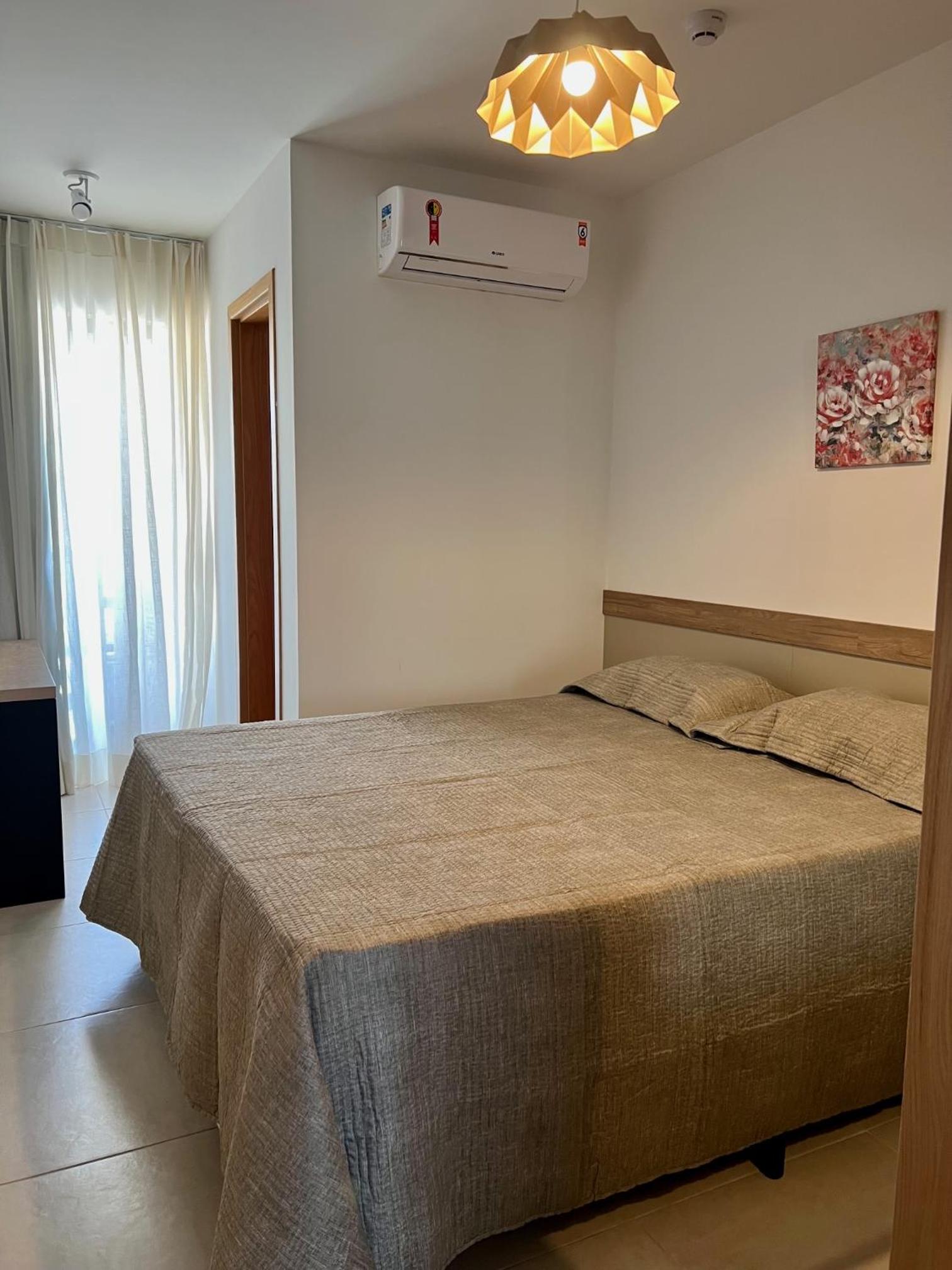 Apto novo Imperia Lounge pé-na-areia Itacimirim