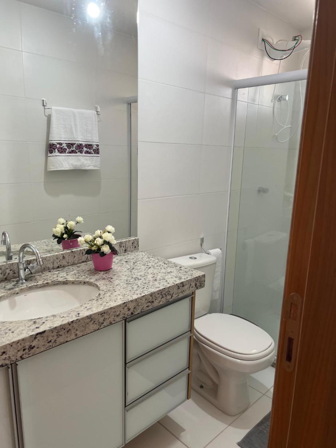 Apto novo Imperia Lounge pé-na-areia Itacimirim