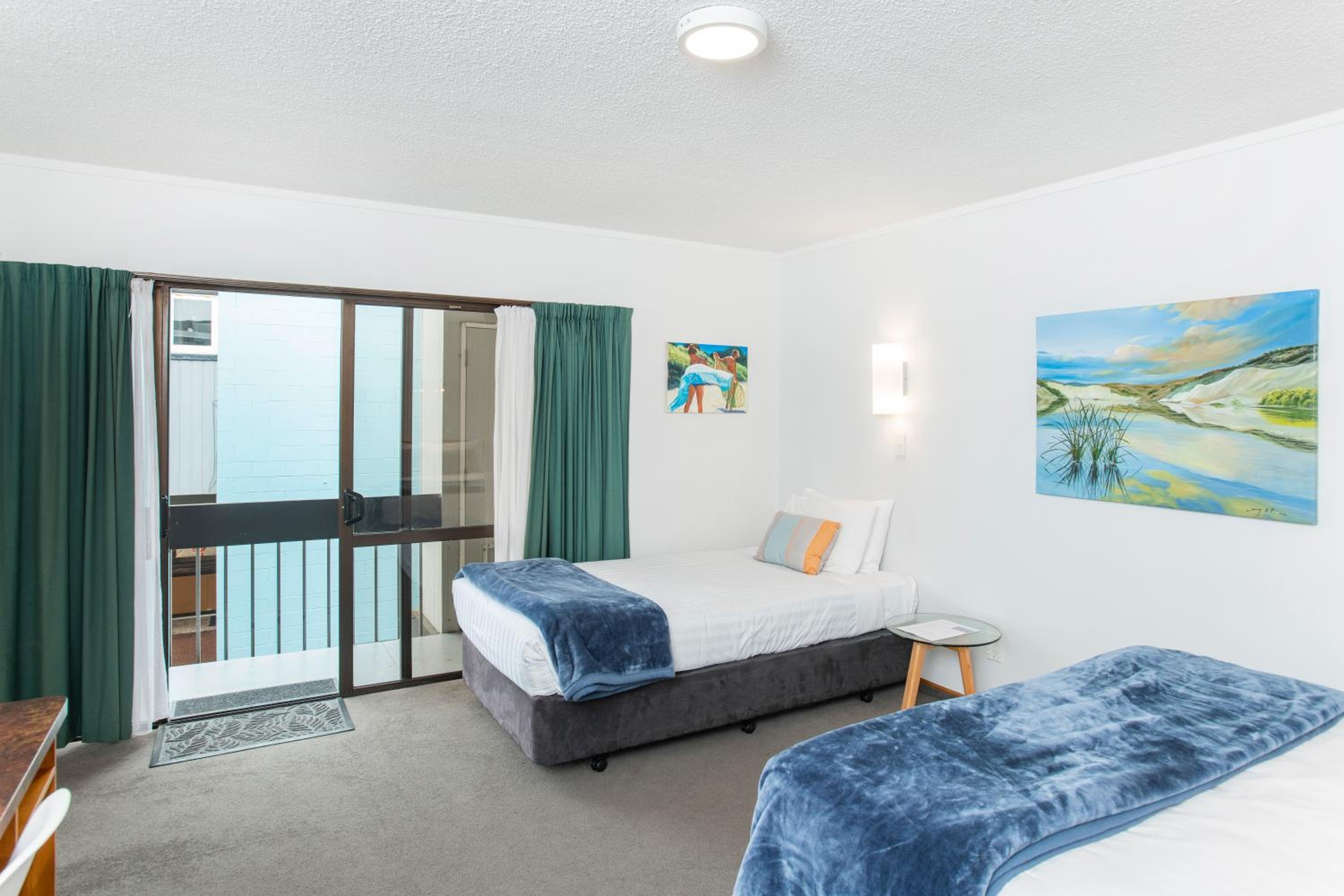 Waikanae Beach Motel