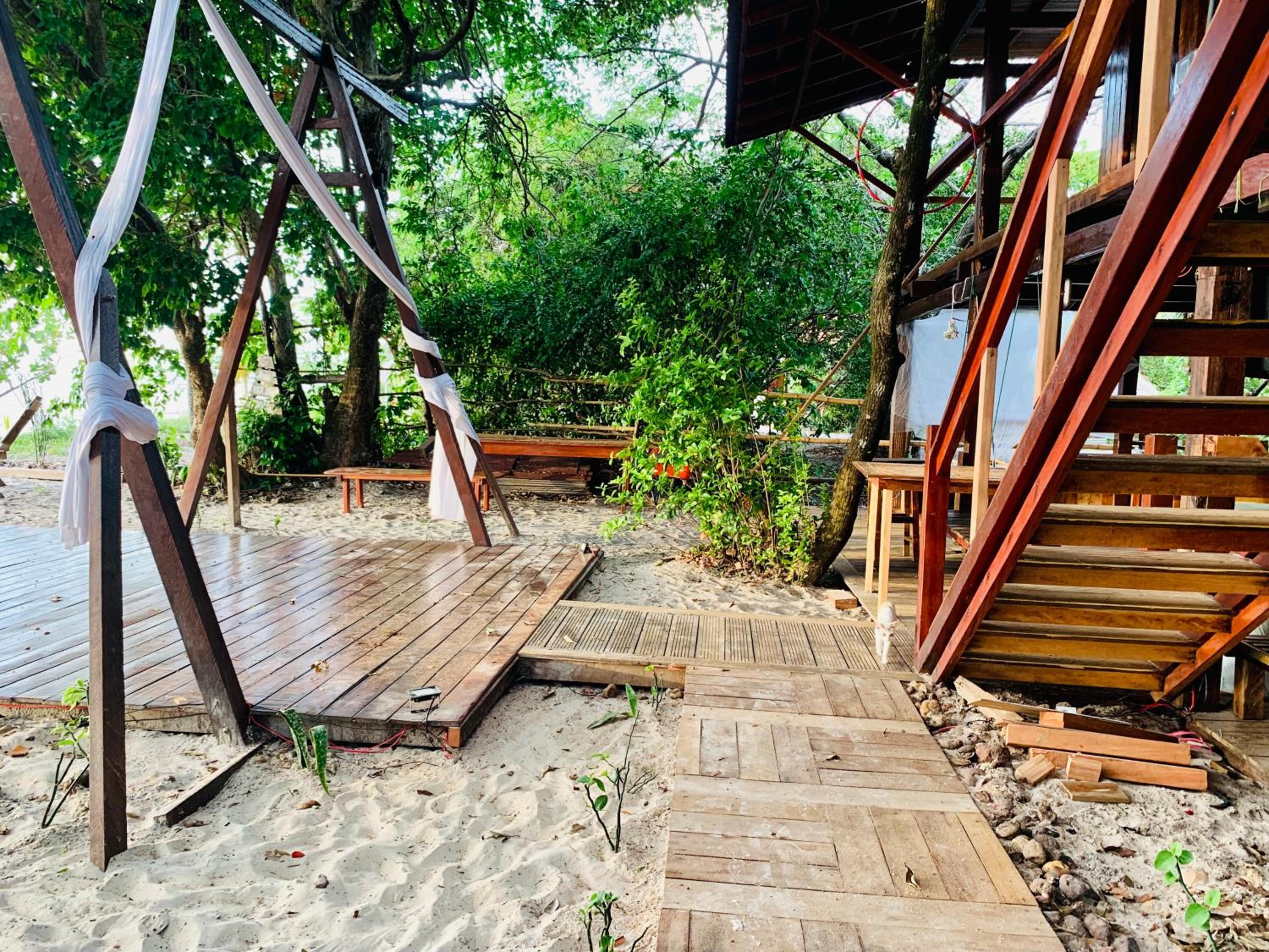 Island Escape Algodoal