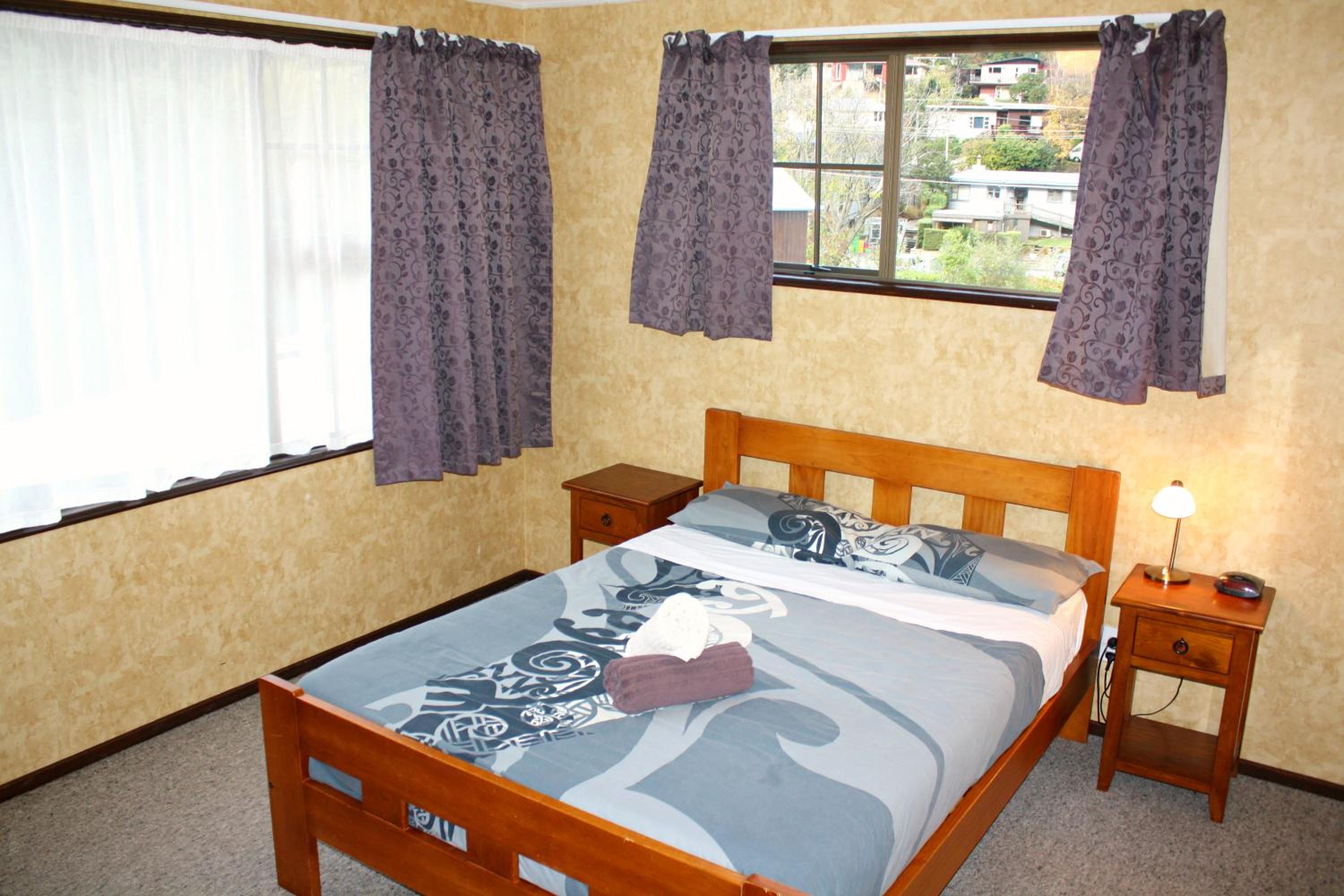 Queenstown Holiday Park Creeksyde