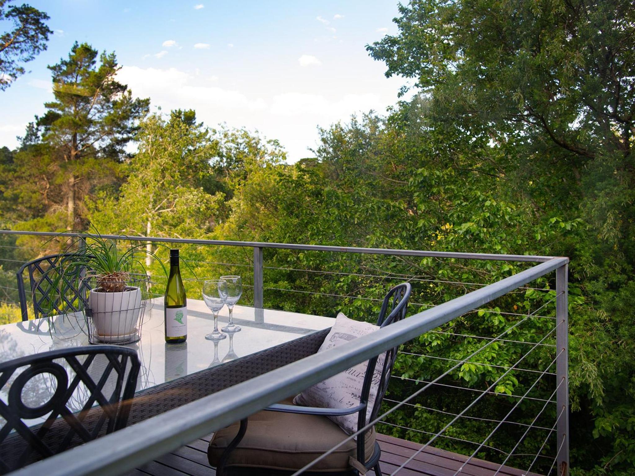 French Cottage- 2 bedrooms with huge spa