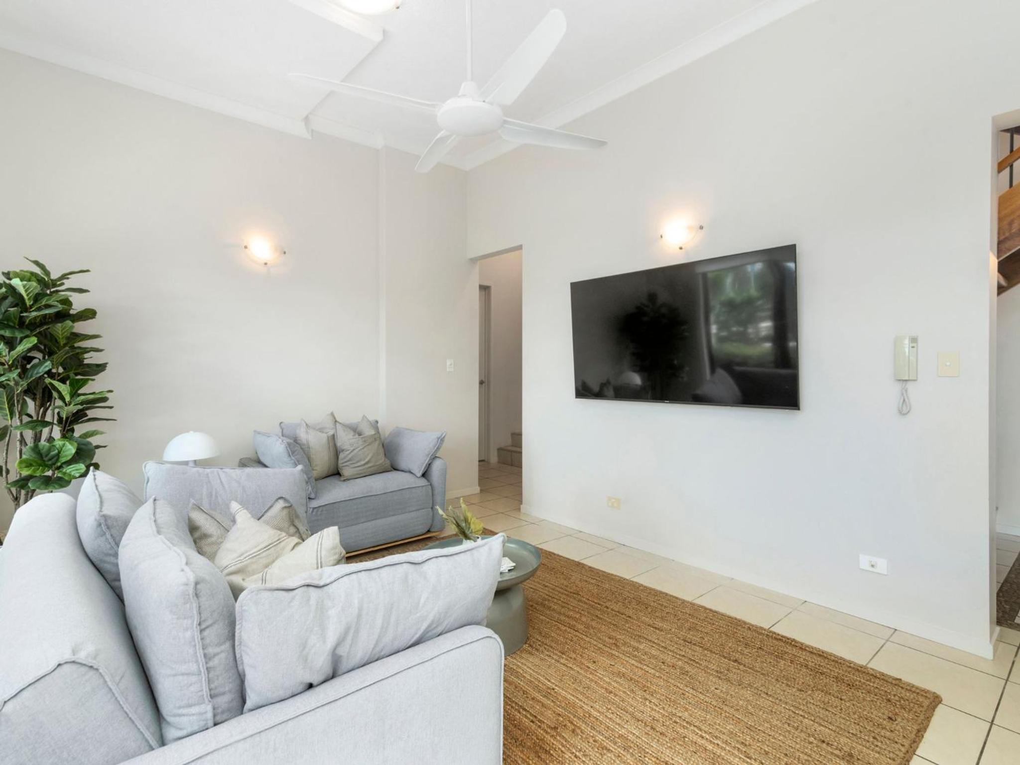 Currumbin Beachfront Haven