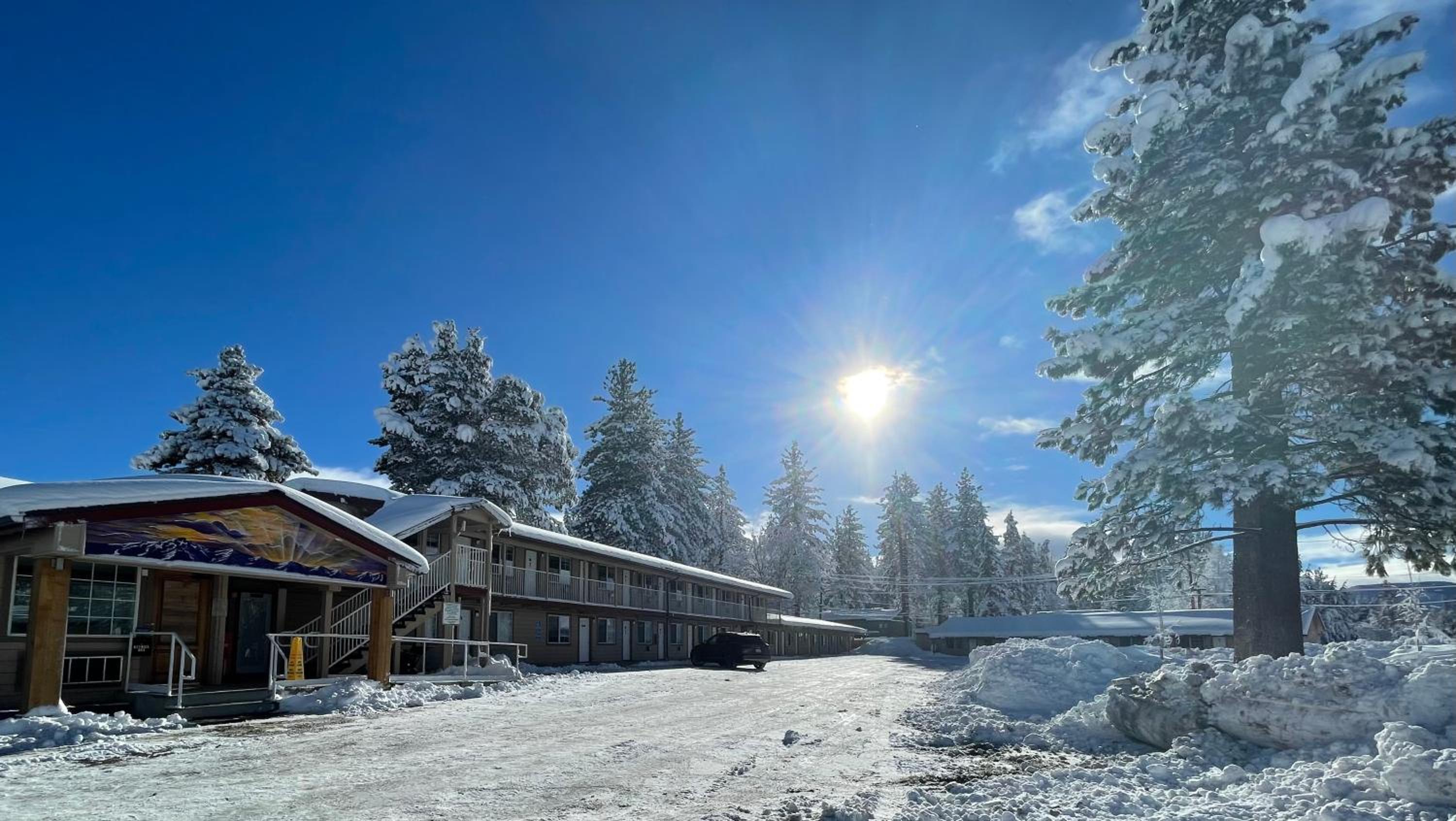 Lake Tahoe Vacations - Beverly Lodge - Property Image 3
