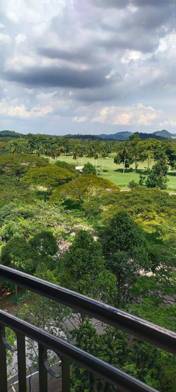 Condo D'Savoy A Famosa Resort Melaka Homestay