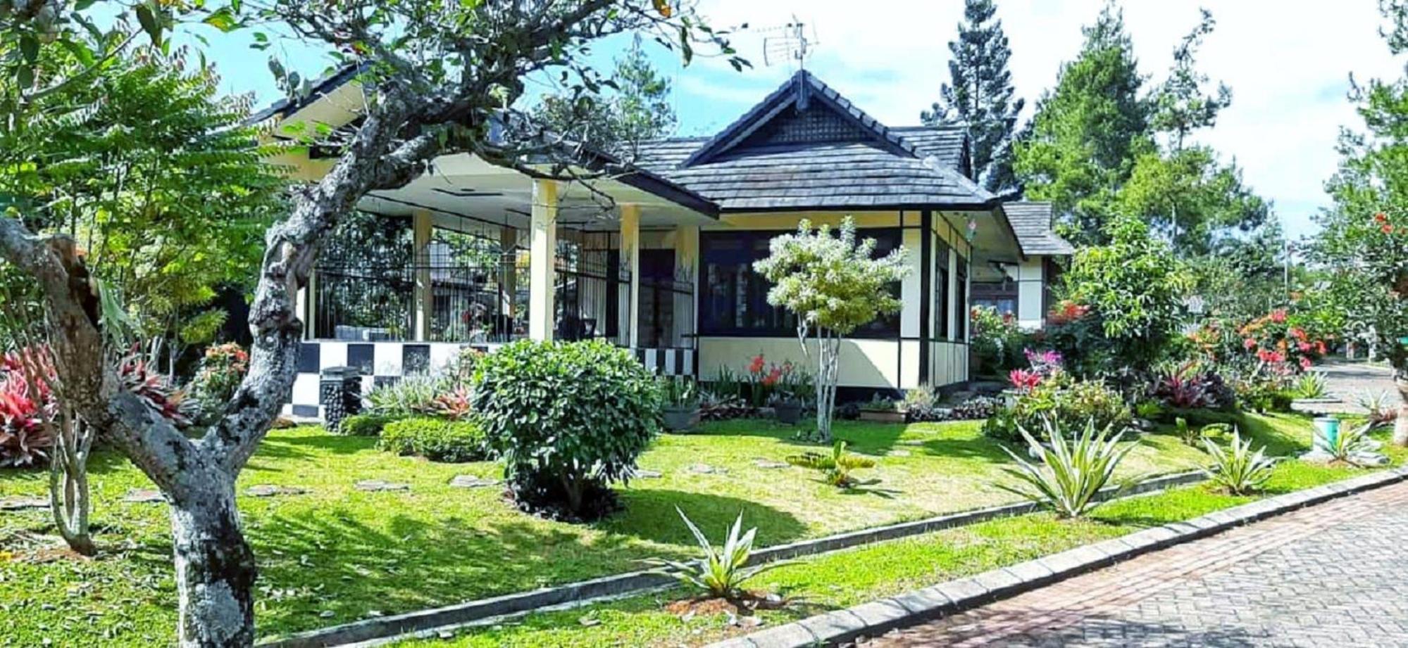 Designer Villa Osaka view 3
