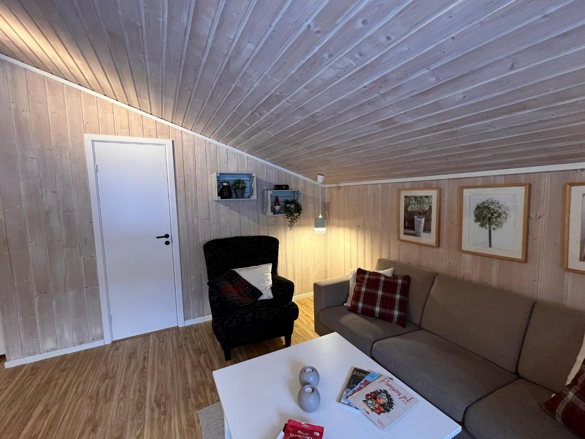Vennebo - Koselig liten hytte med alle fasiliteter view 4