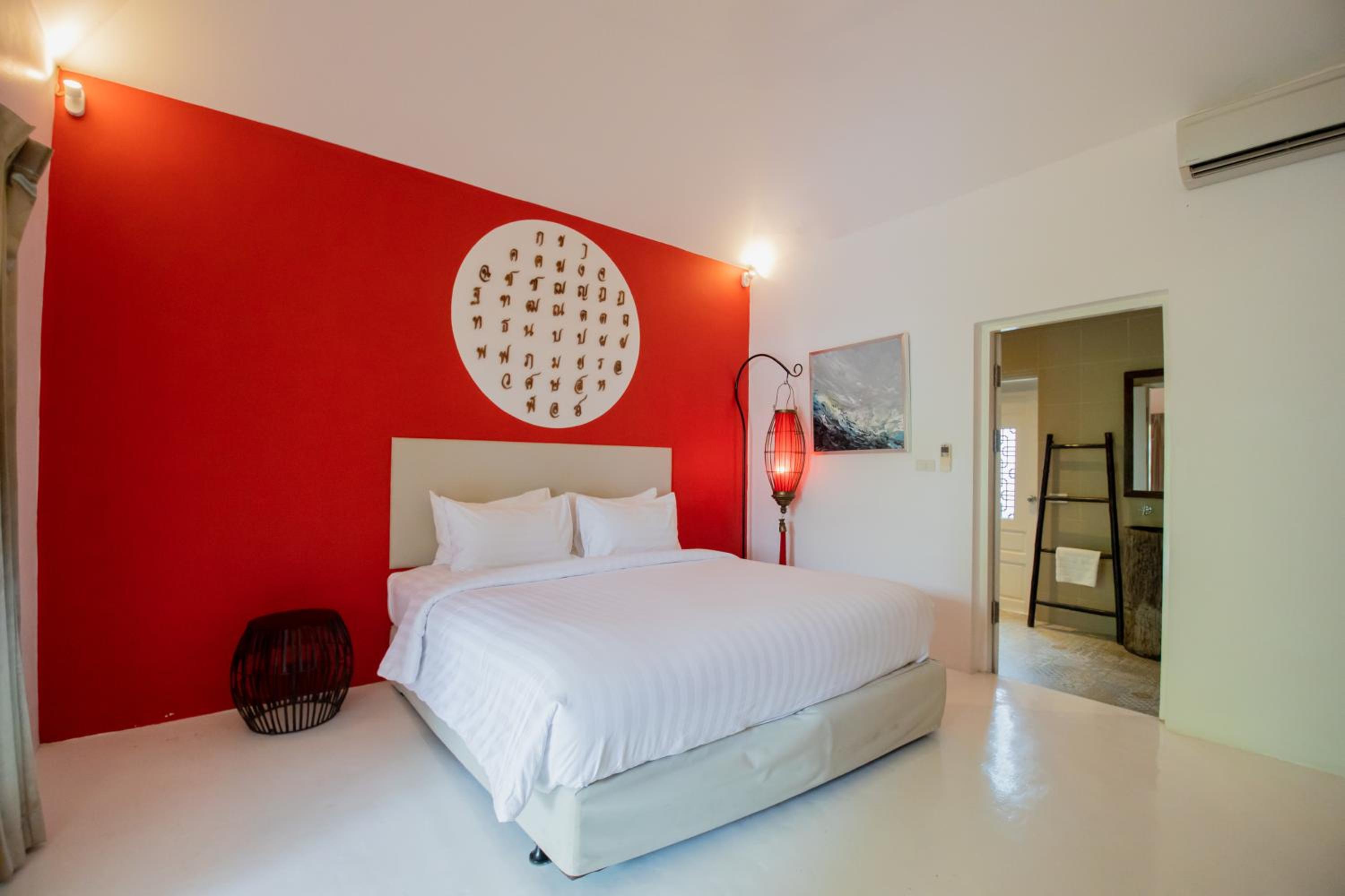 Sanae Beach Hua Hin