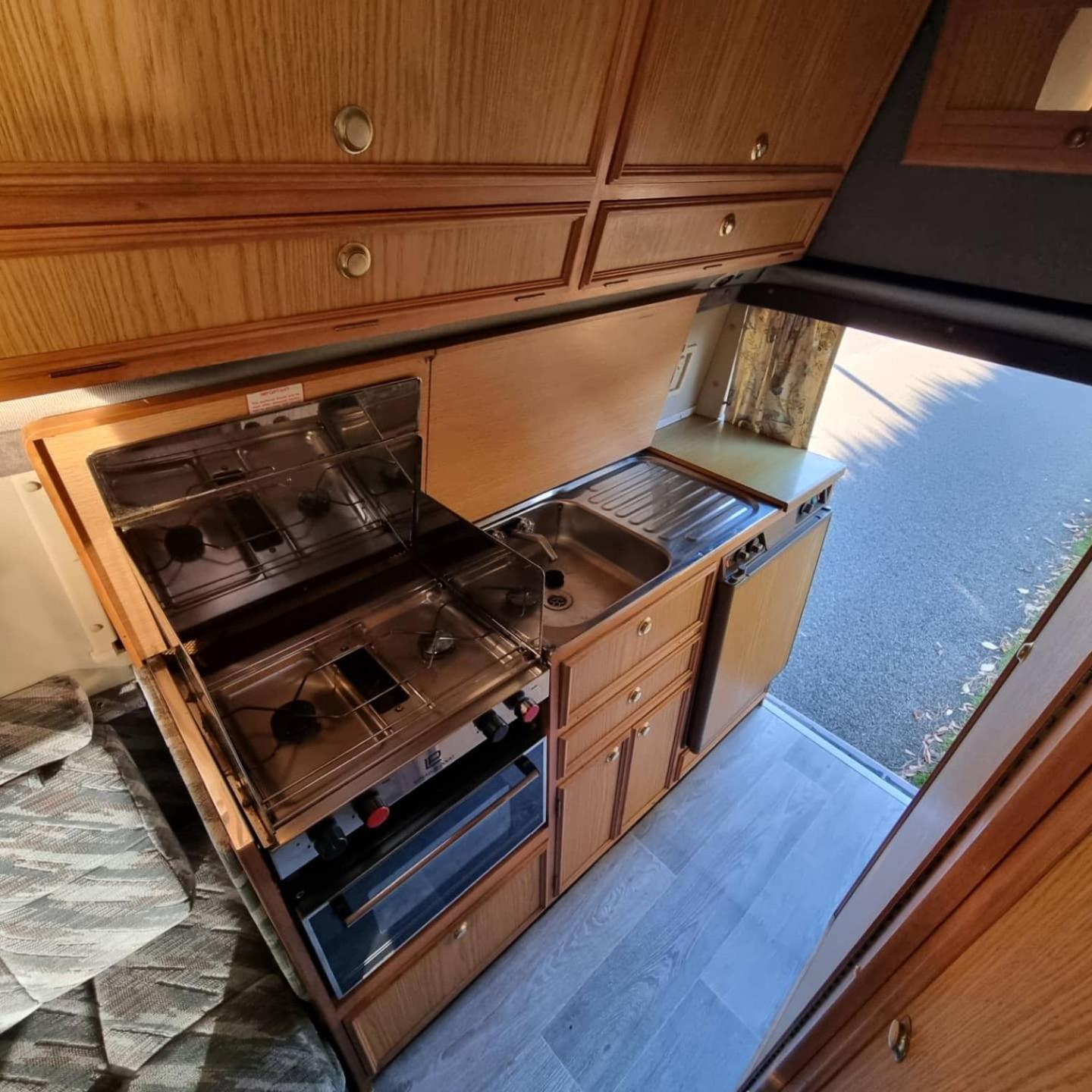 RETRO CAMPER HIRE LTD Campervan Hire Company
