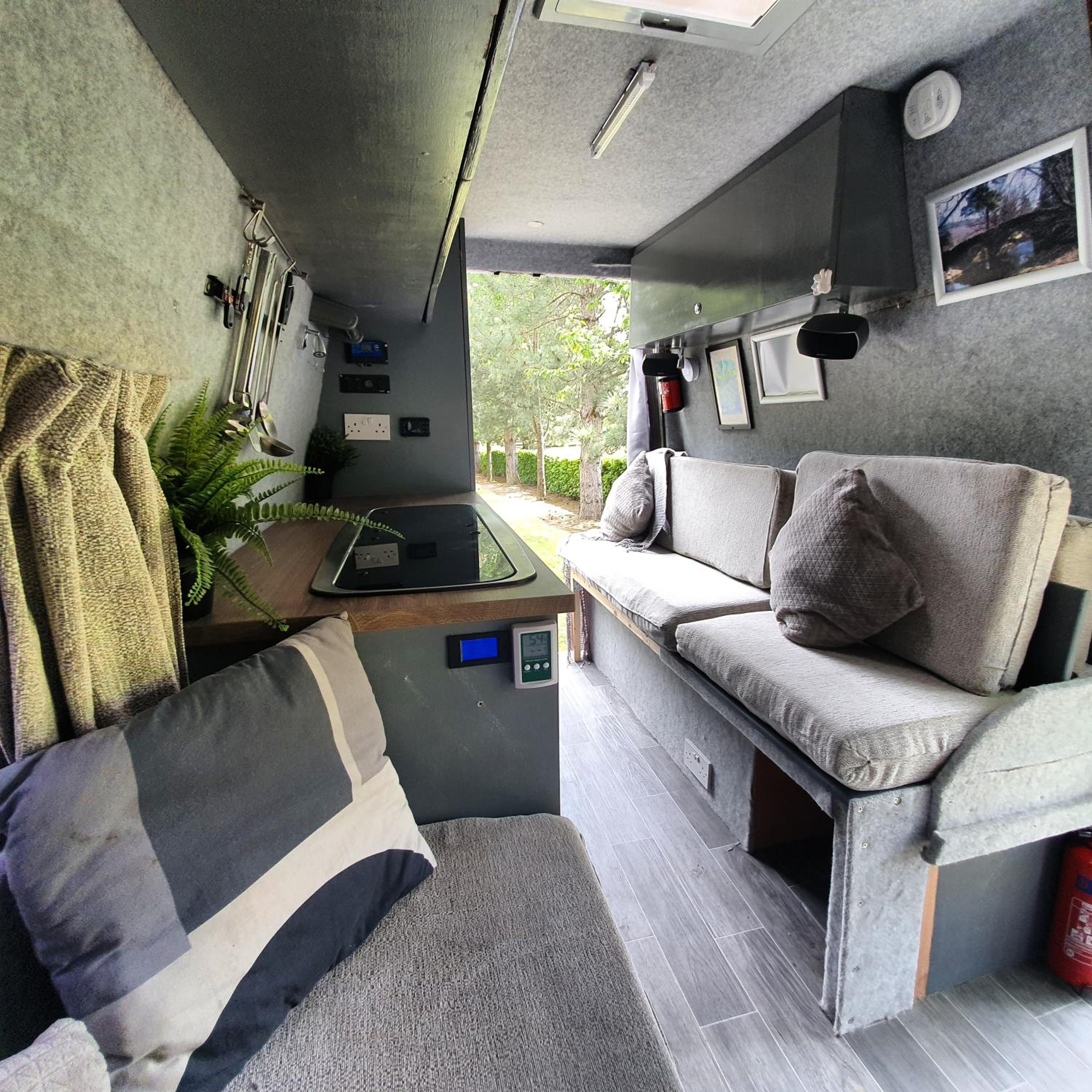 RETRO CAMPER HIRE LTD Campervan Hire Company