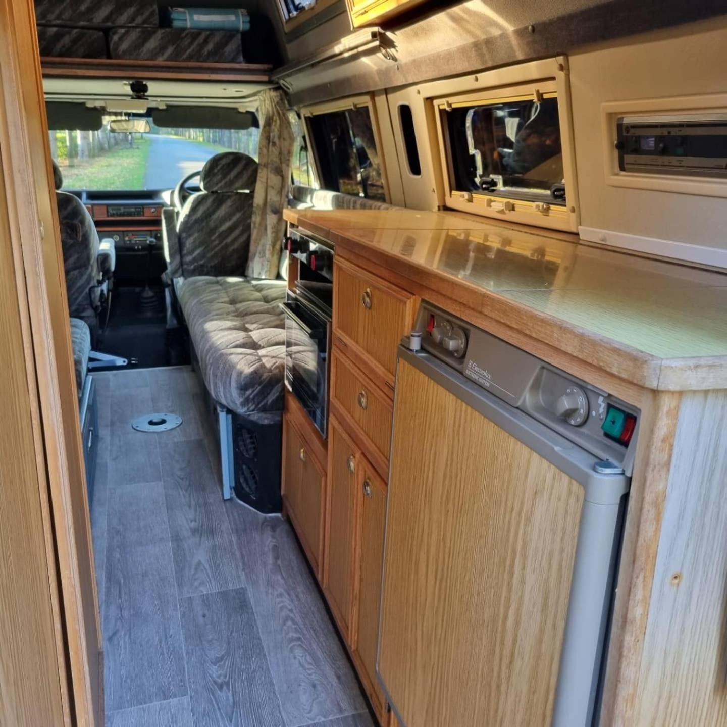 RETRO CAMPER HIRE LTD Campervan Hire Company