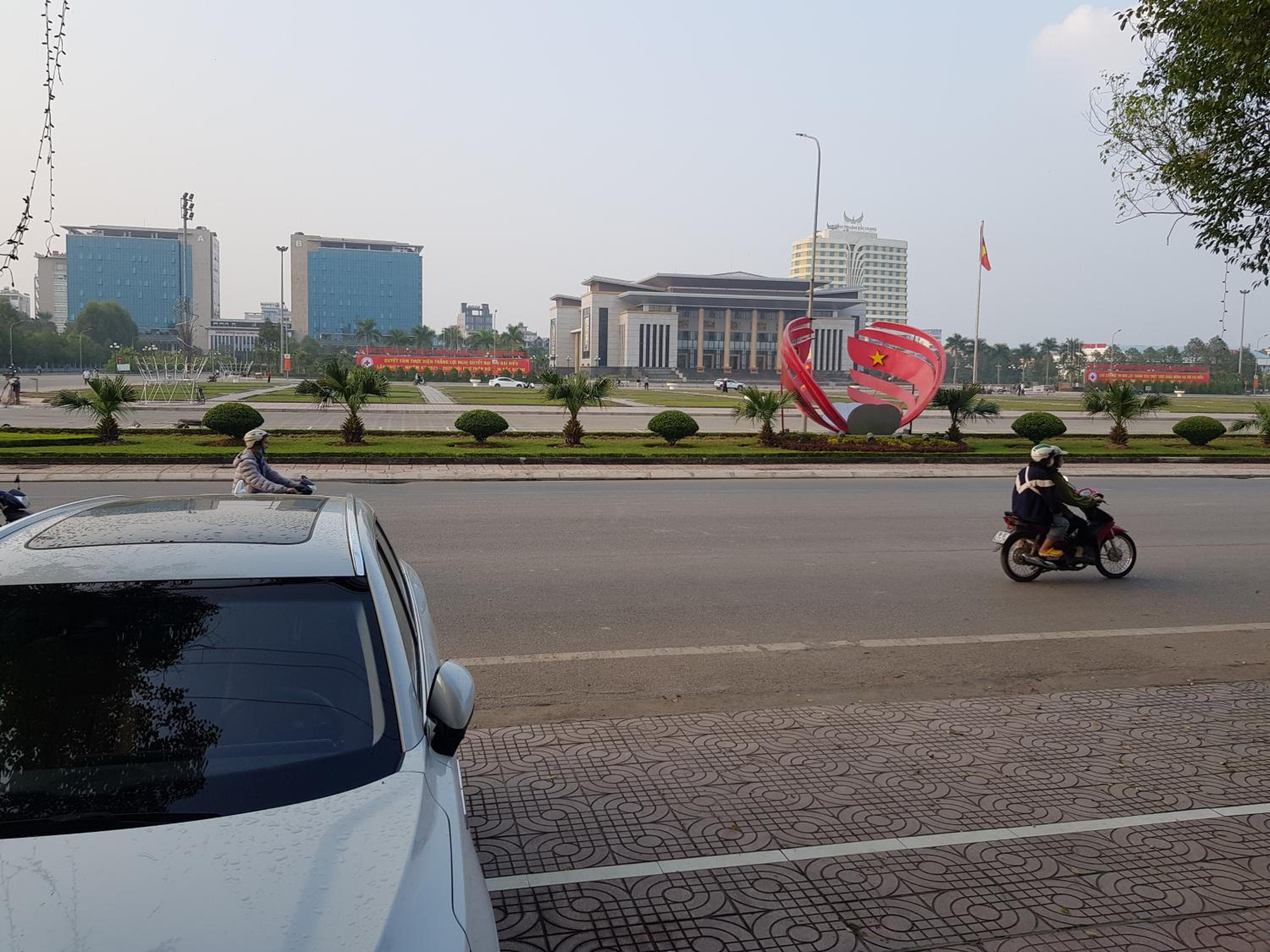 Khách Sạn Hương Sơn