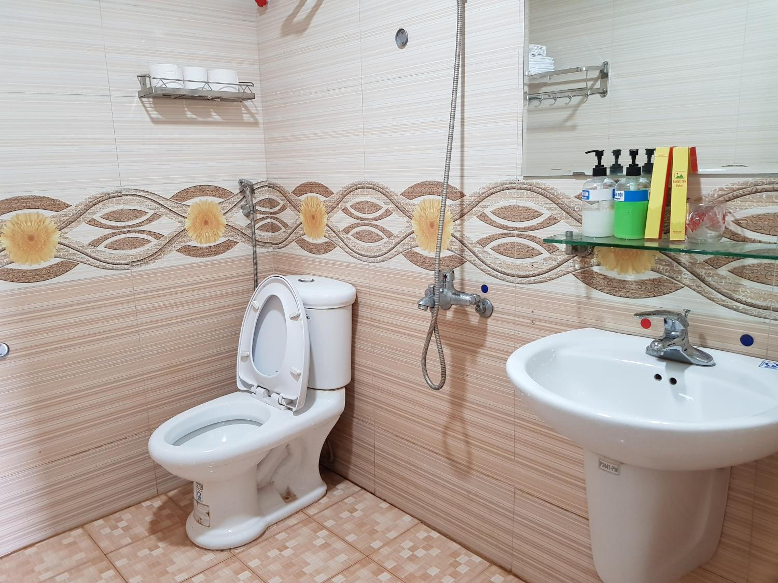 Khách Sạn Hương Sơn