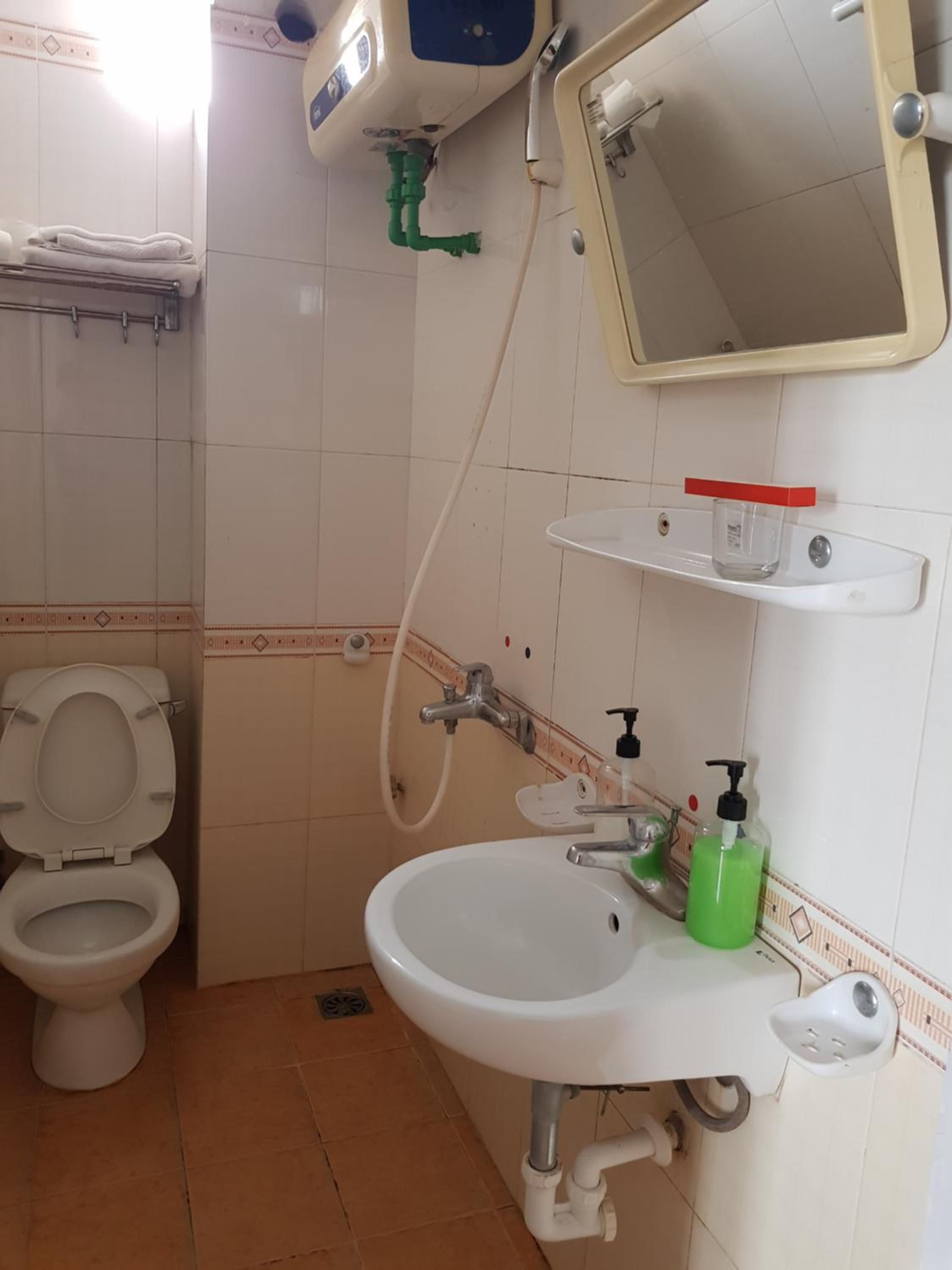 Khách Sạn Hương Sơn