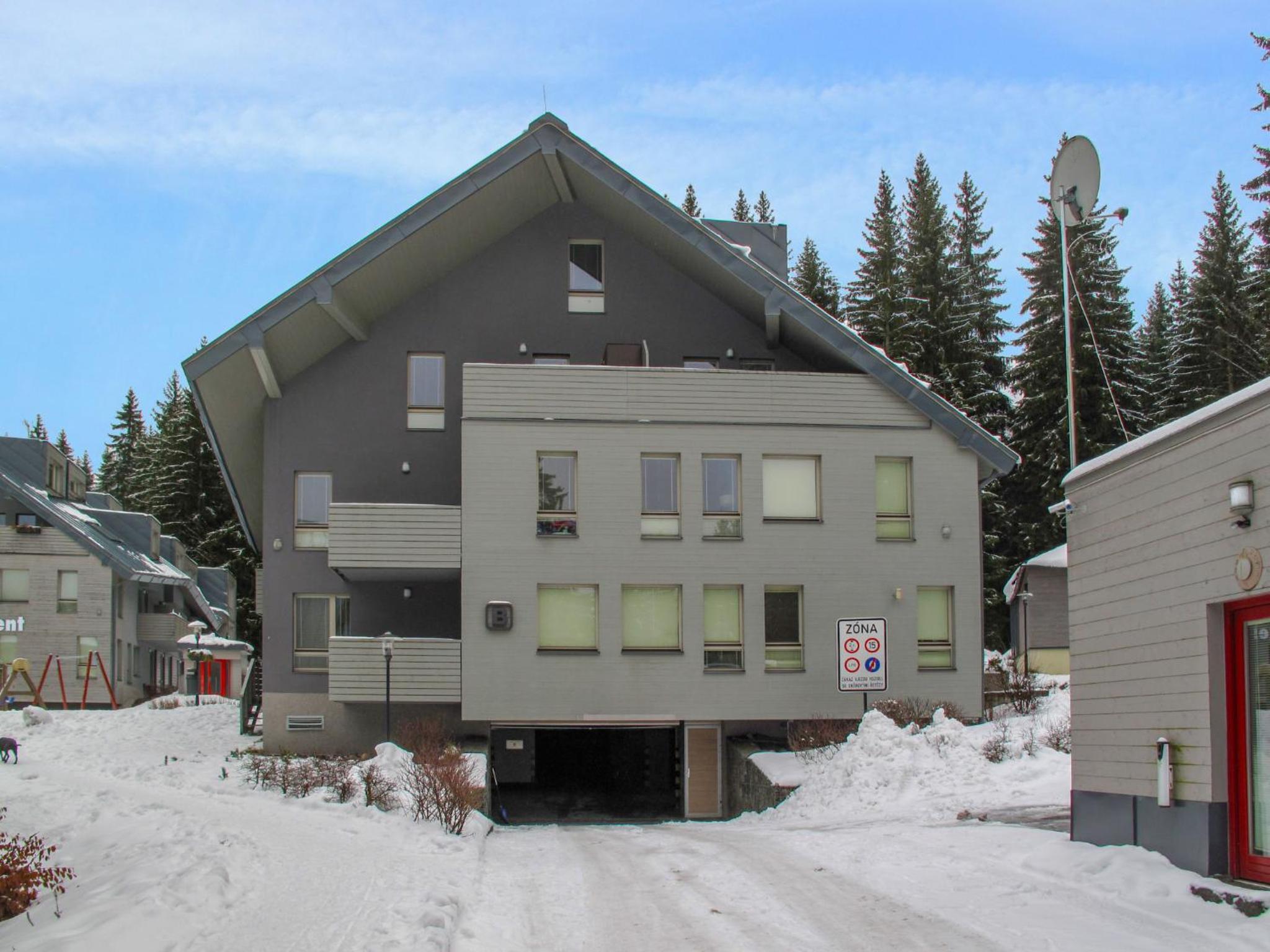 Apartment Resident Harrachov B - HRA170 by Interhome