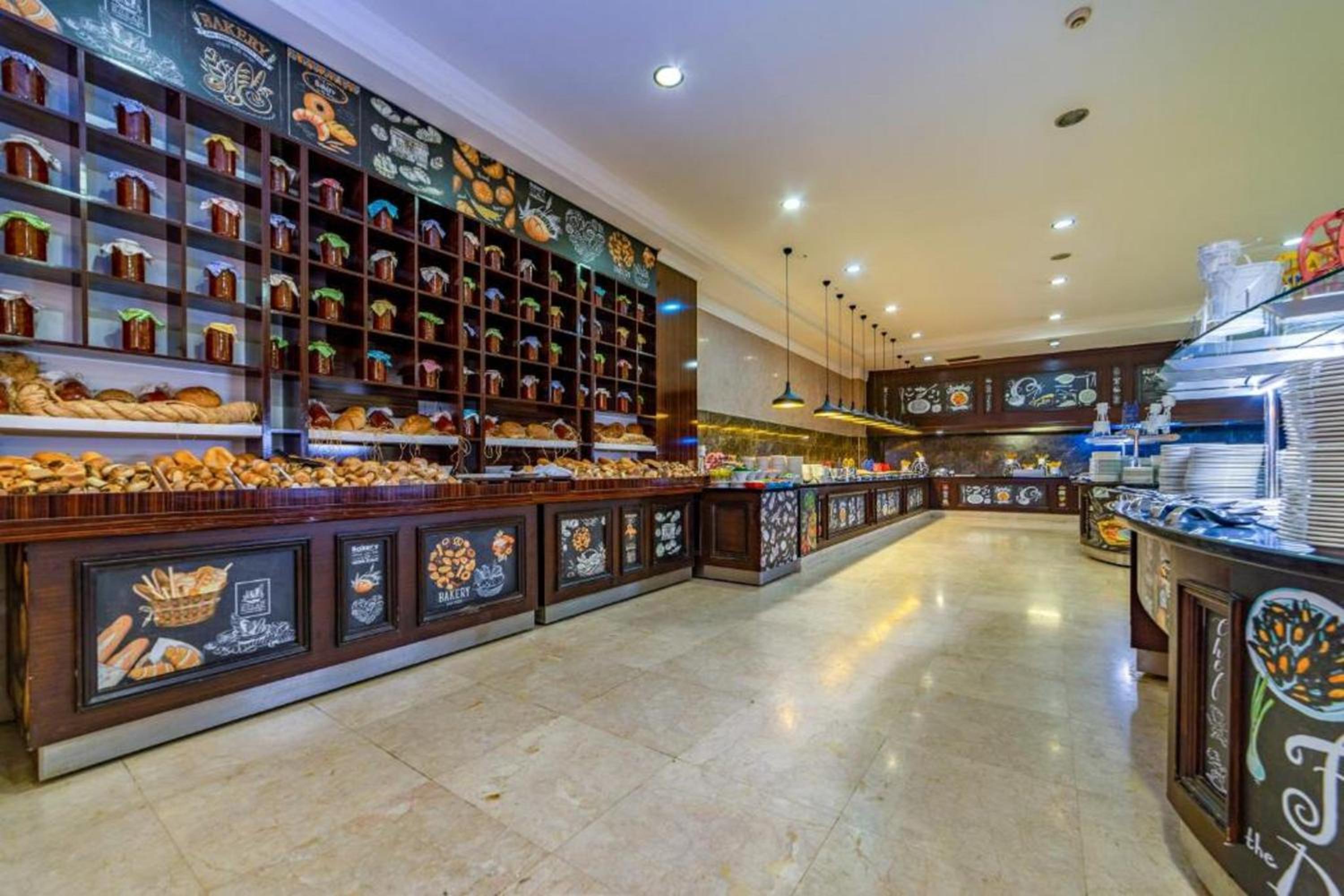 Amara Luxury Resort & Villas - Image 18