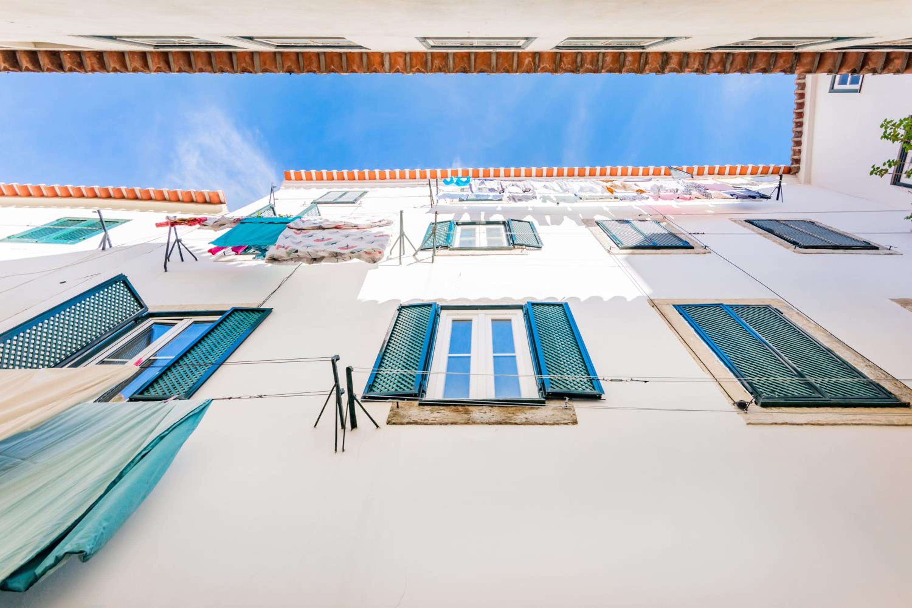 Romantic Alfama Getaway view 3