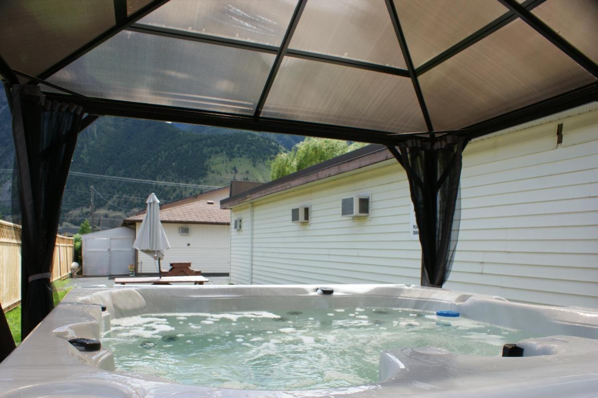 Jacuzzi