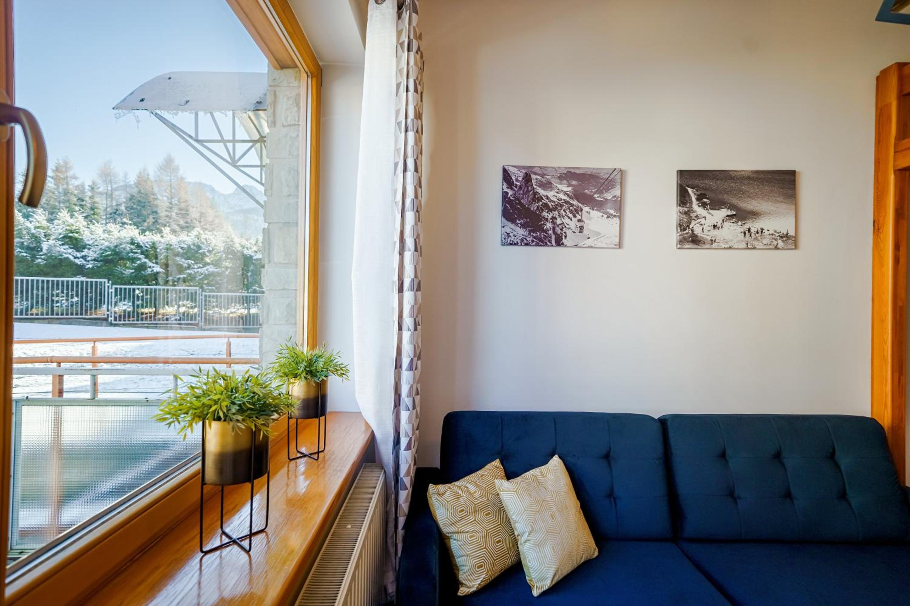 VivaApart Rodzinne apartamenty z basenem i widokiem na Giewont