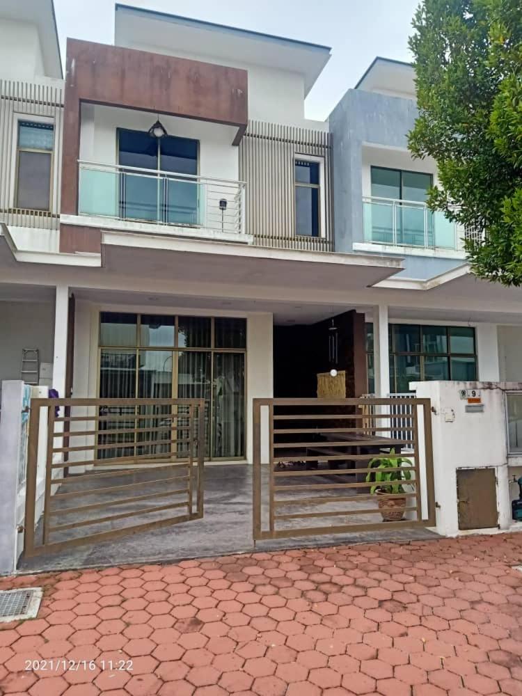 Kuala Selangor Botanic 4R3B Homestay 15pax photo 1