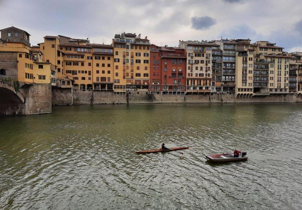 The secret window on the river Arno