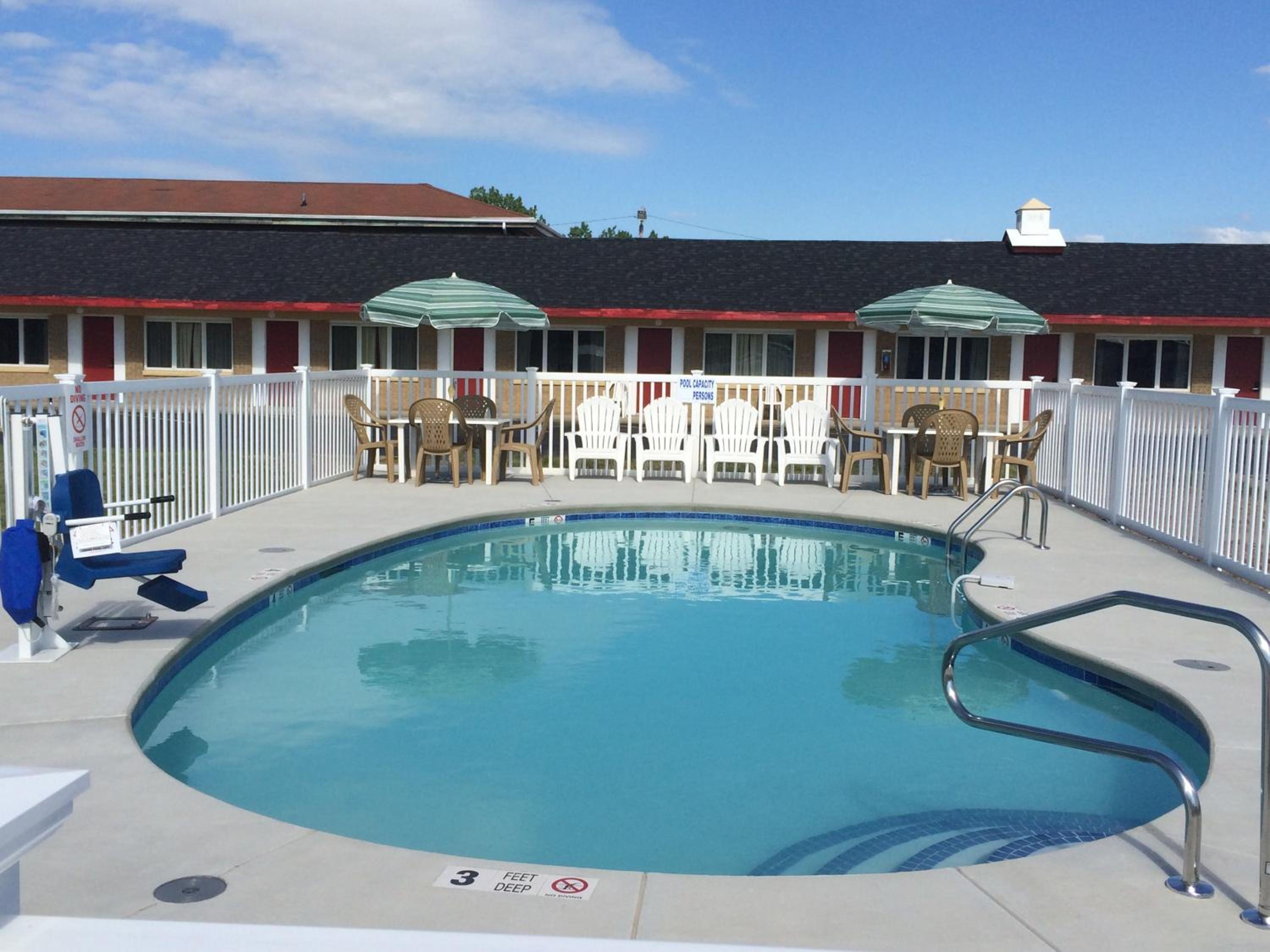 Caravan Motel - Image 1