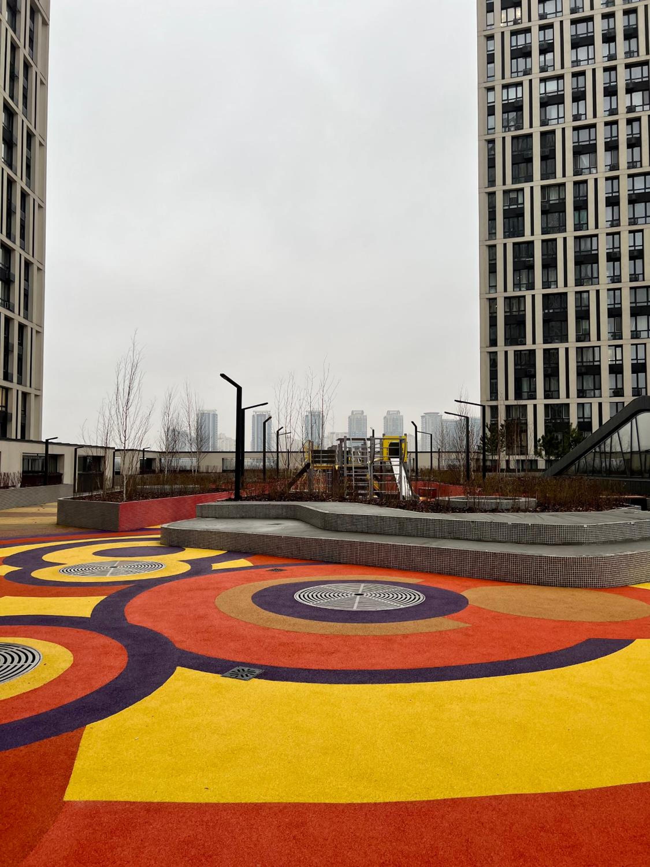 New 3 rooms apartment near the metro station