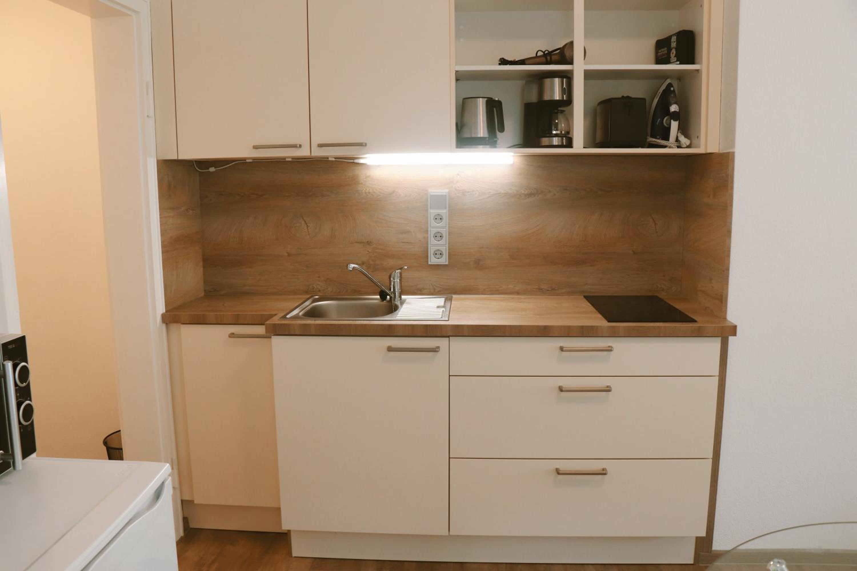 Helles Apartment für 1-2 Pers. mit Parkplatz und WiFi view 2
