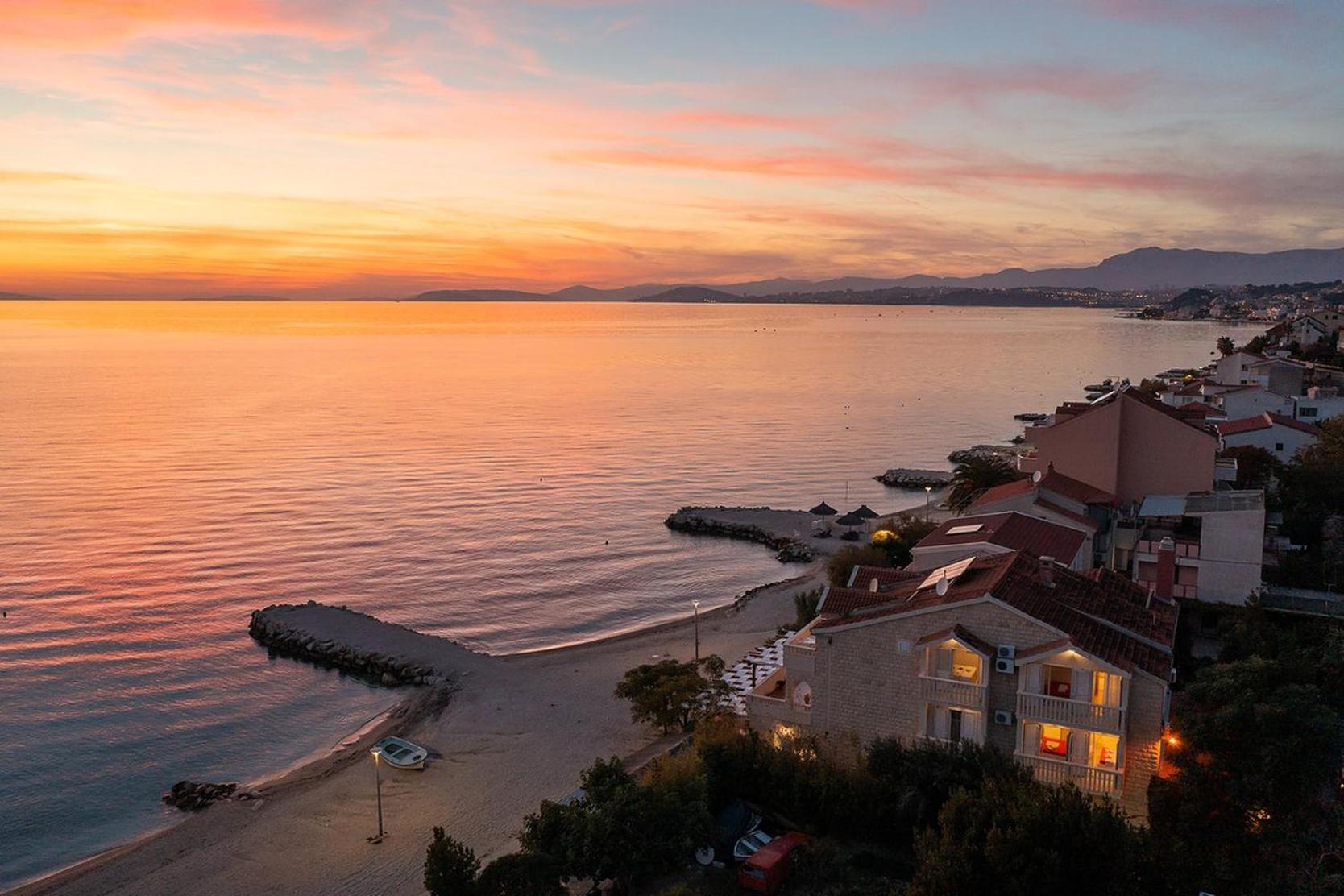 Apartmani Kaštelančić view 4