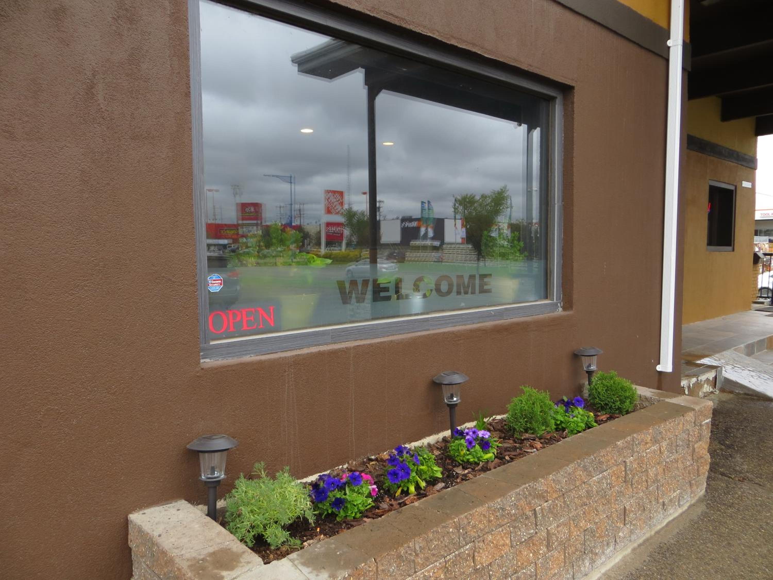 Nice Inn Edmonton