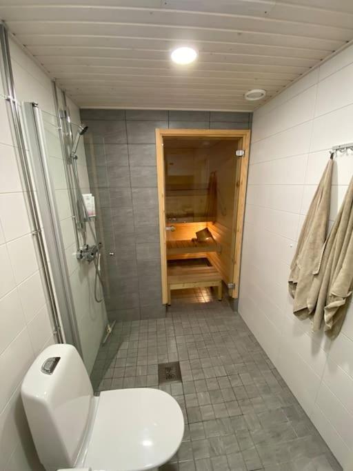 Modern two bedroom apartment near Helsinki Airport view 5