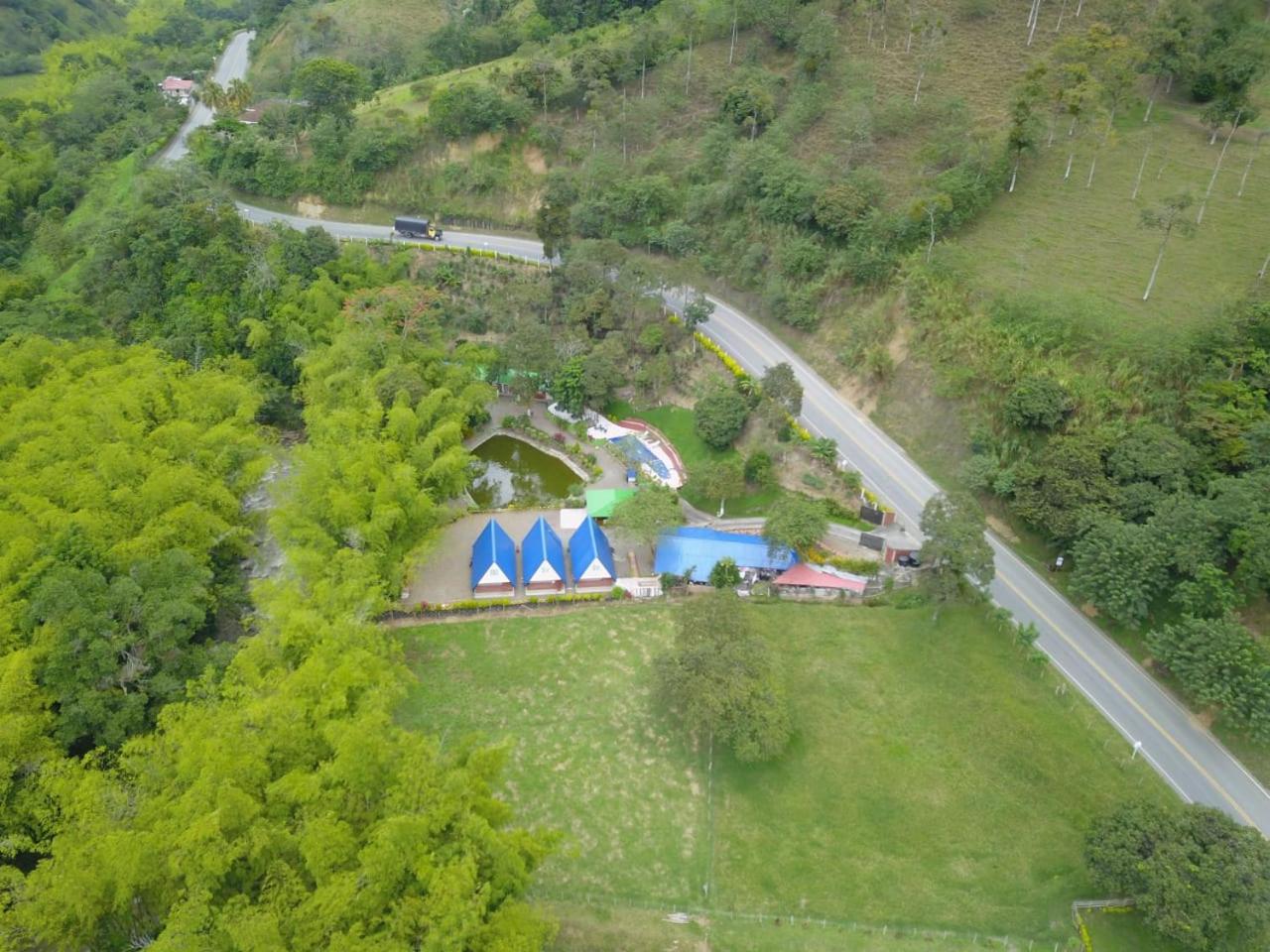 Glamping La Cabanita Santuario view 3