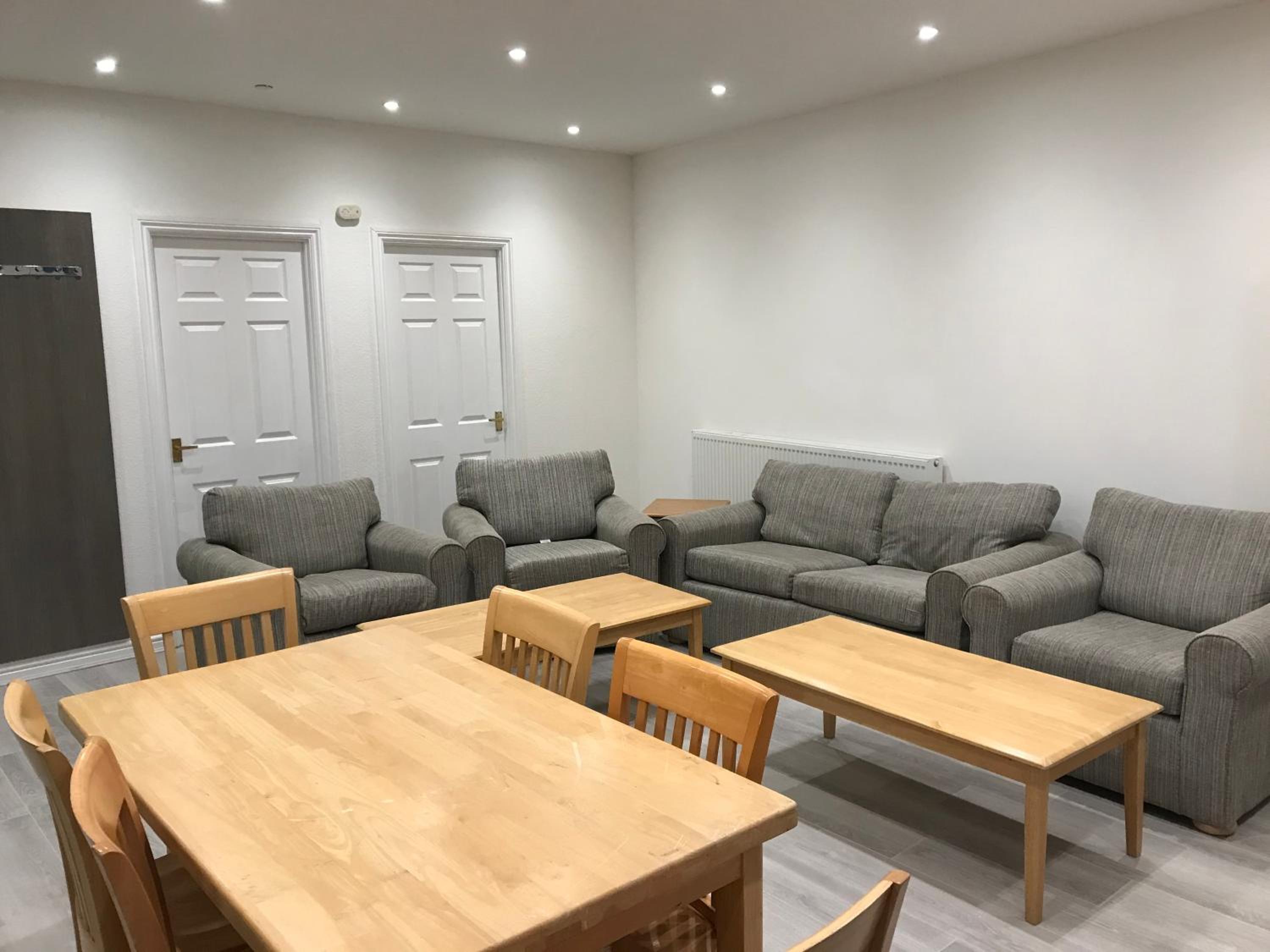 Spacious Entire Two Double Bedrooms Flat, N 3 view 4