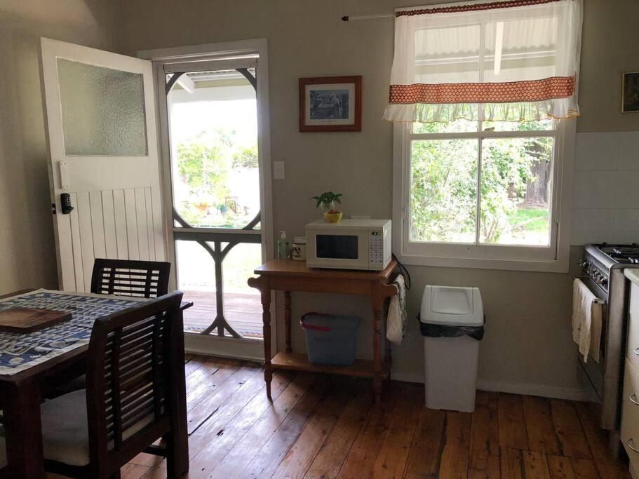 Glenlyon Dam Holiday Cottage & Farmstay
