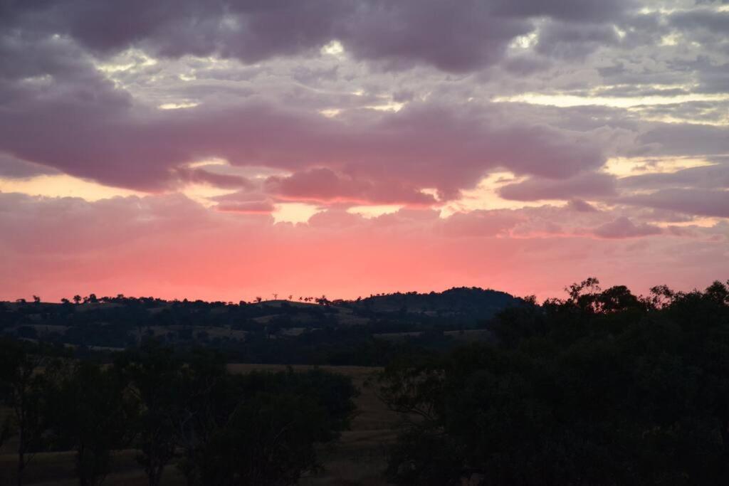 Glenlyon Dam Holiday Cottage & Farmstay