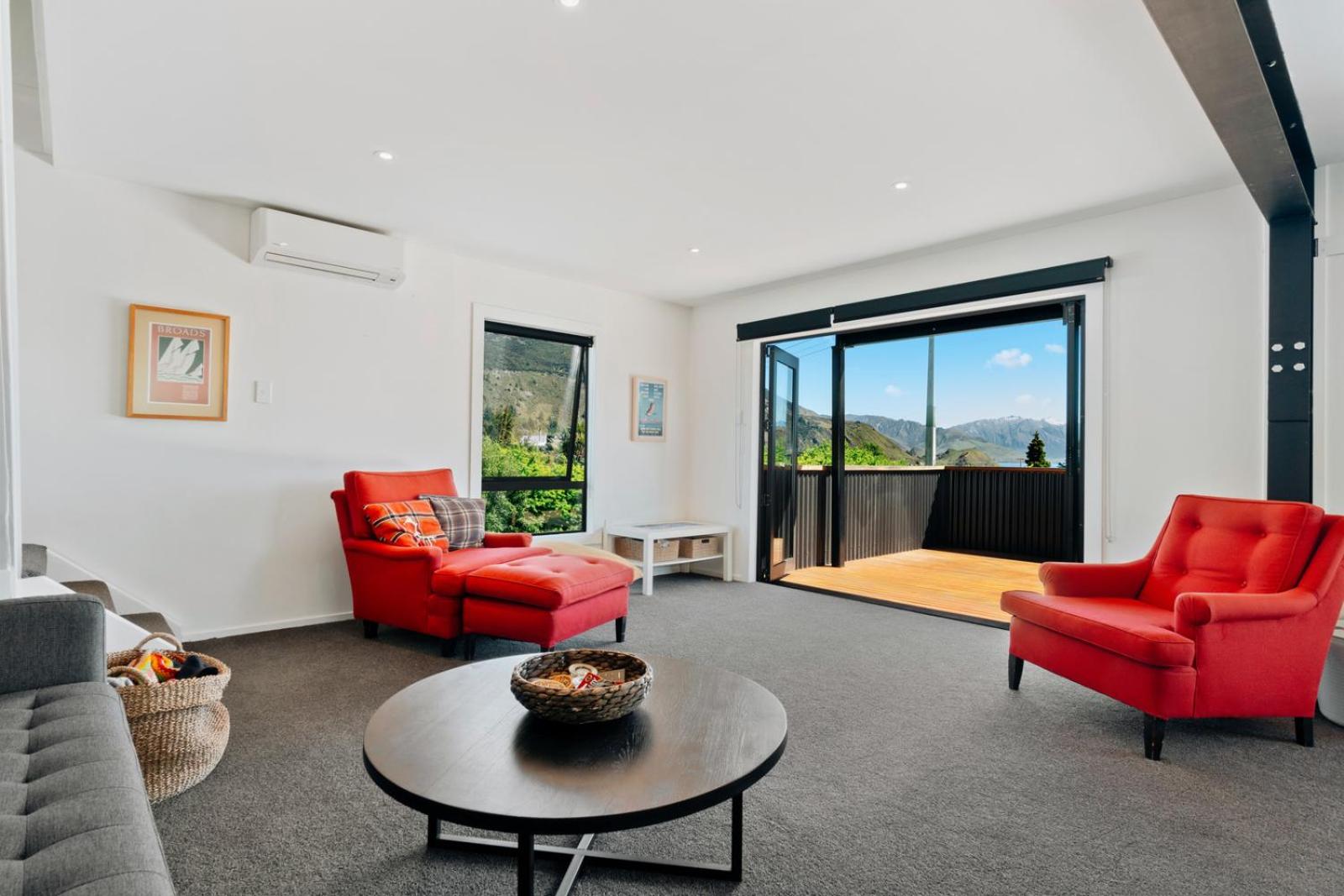 Views on Parry - Lake Hāwea Holiday Home view 2
