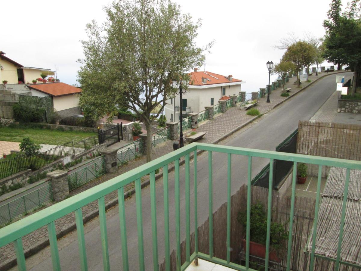 Mira Amalfi