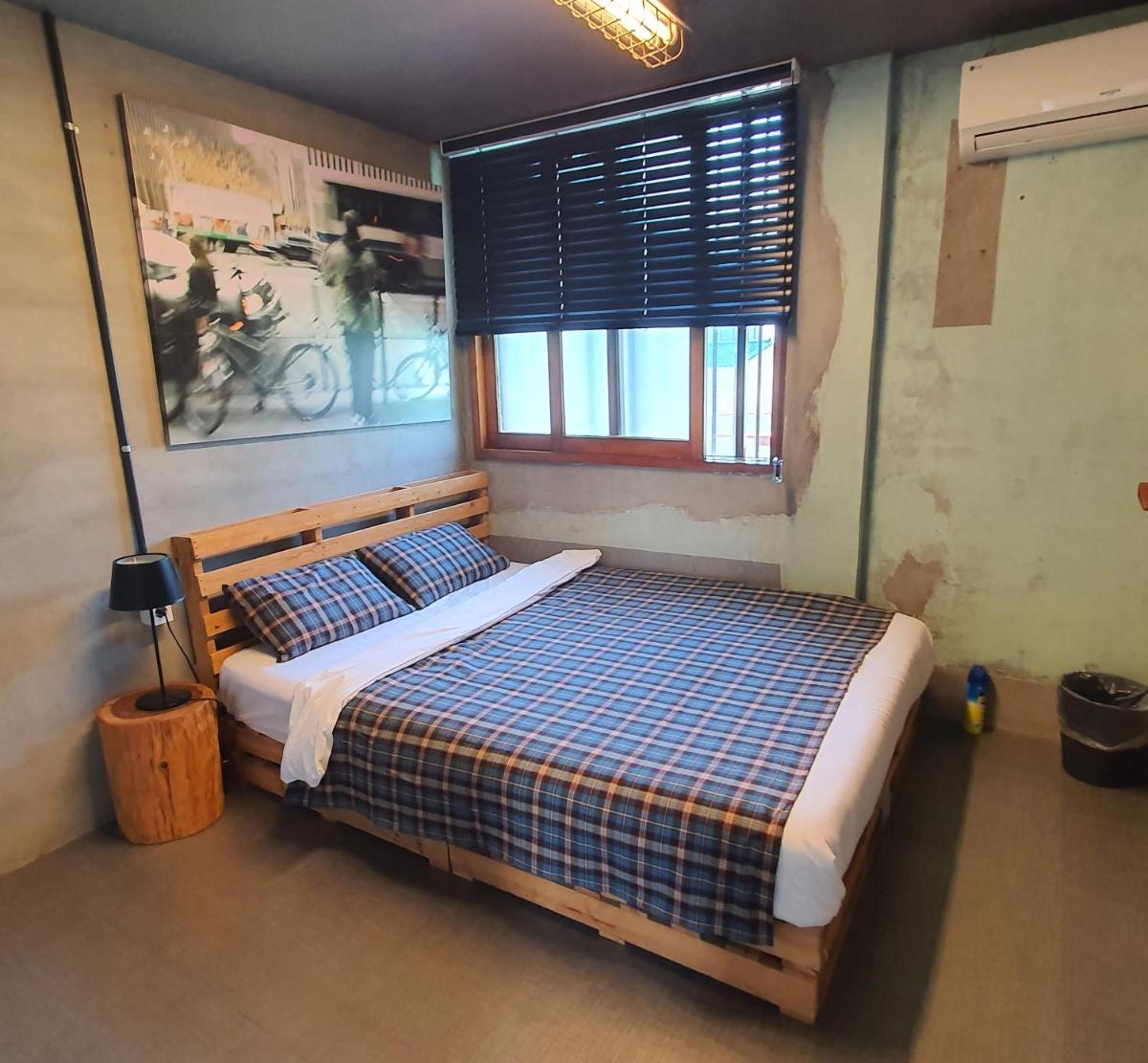Mido Hostel