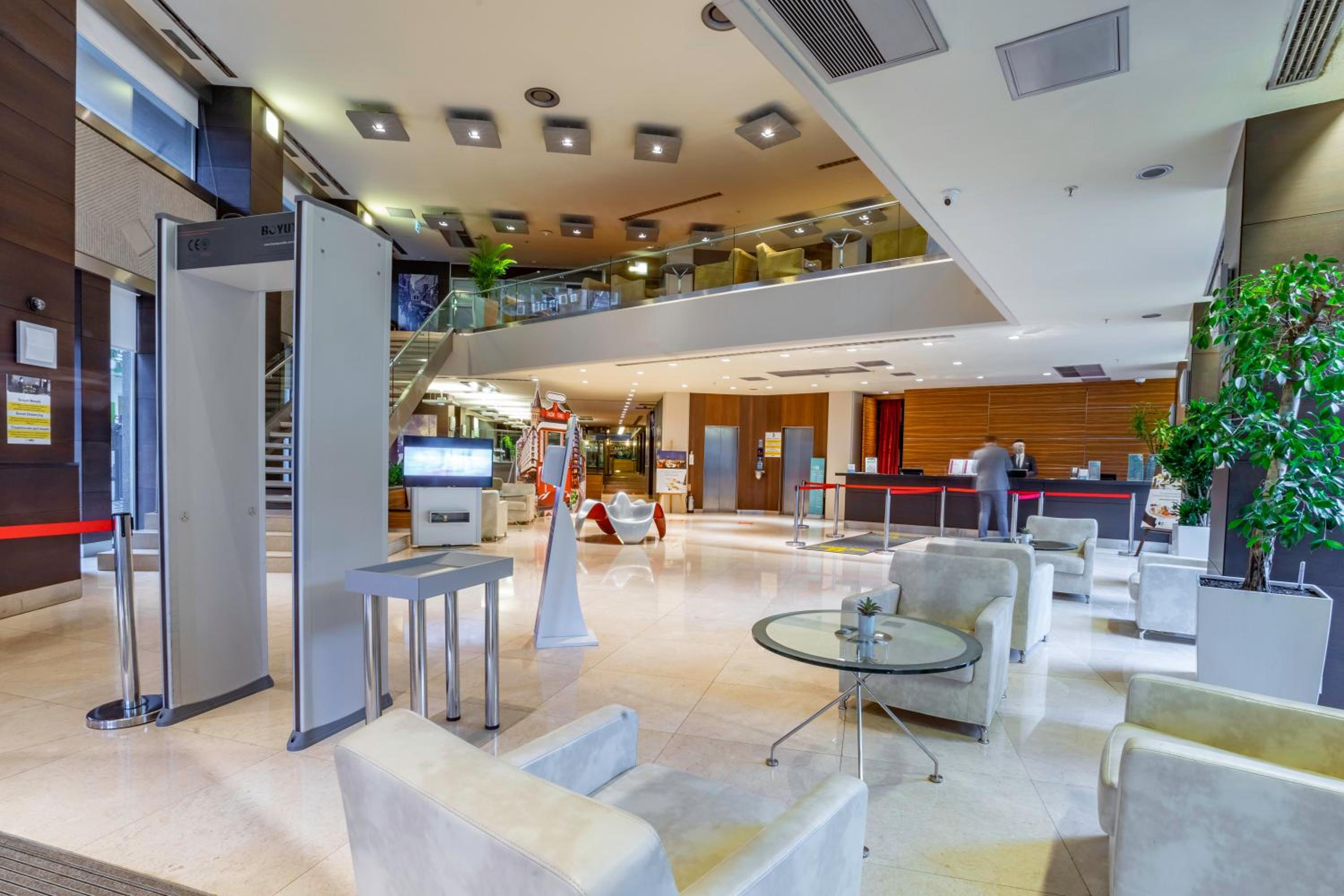 Point Hotel Taksim - Image 5