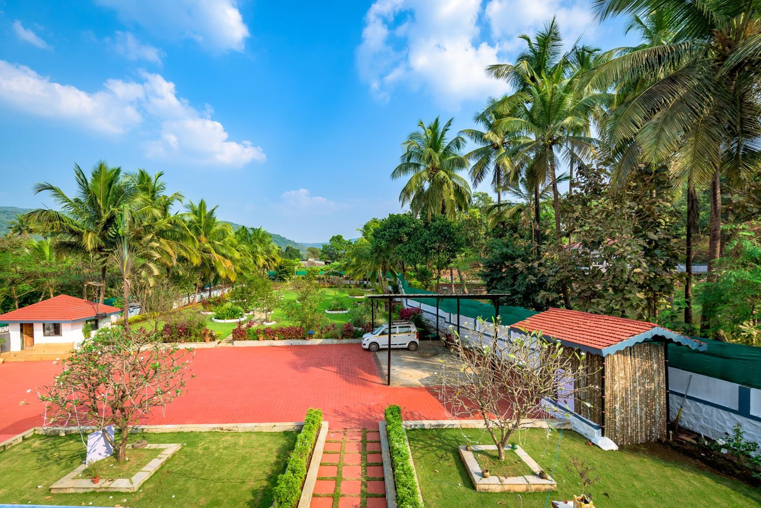 SaffronStays Adora Woods and Hills - 4BHK Murud Villa with Pool, Kids Pool & Beach Fun